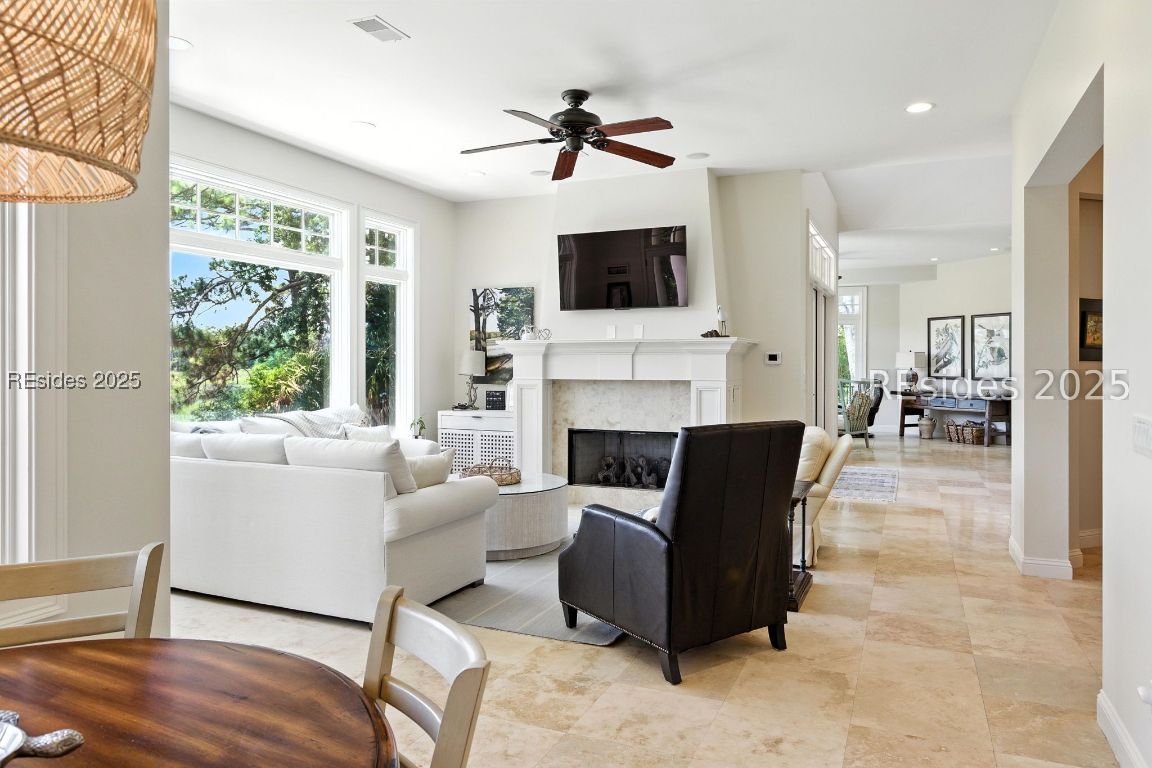 3 Gull Point Road