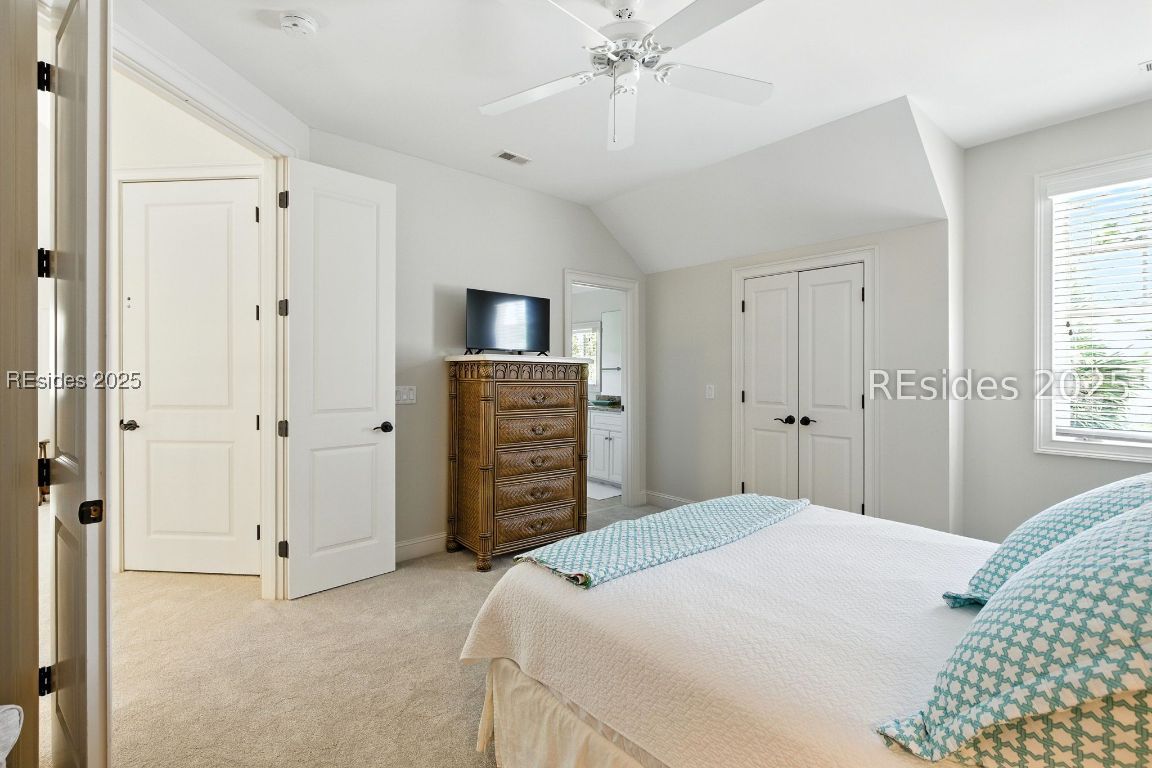 3 Gull Point Road