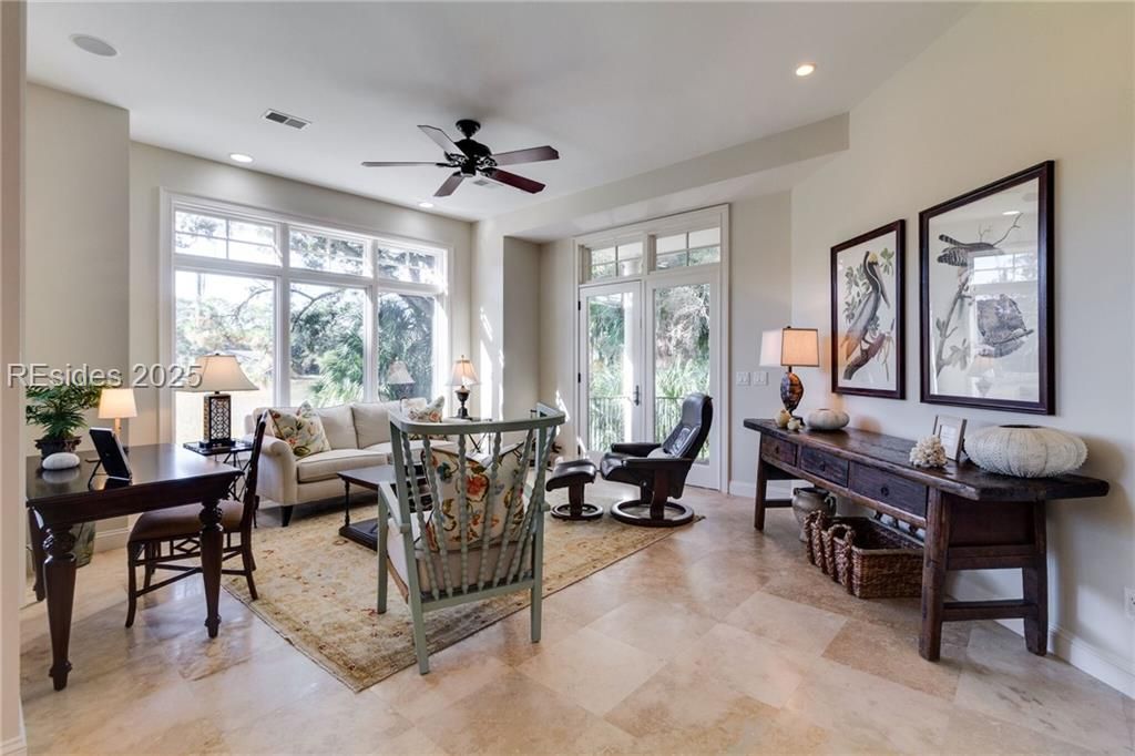 3 Gull Point Road