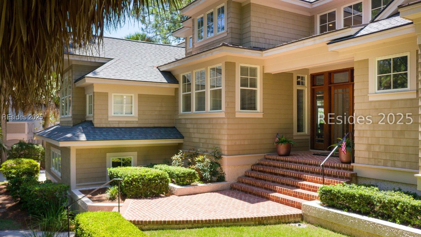 3 Gull Point Road