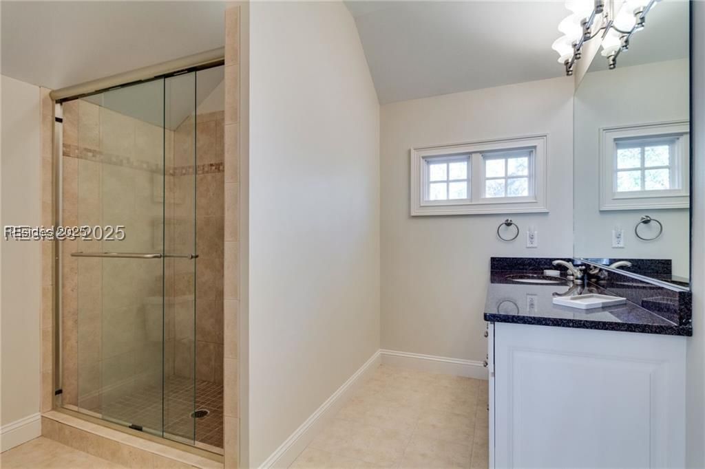 3 Gull Point Road