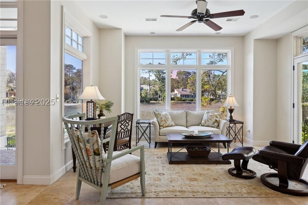 3 Gull Point Road