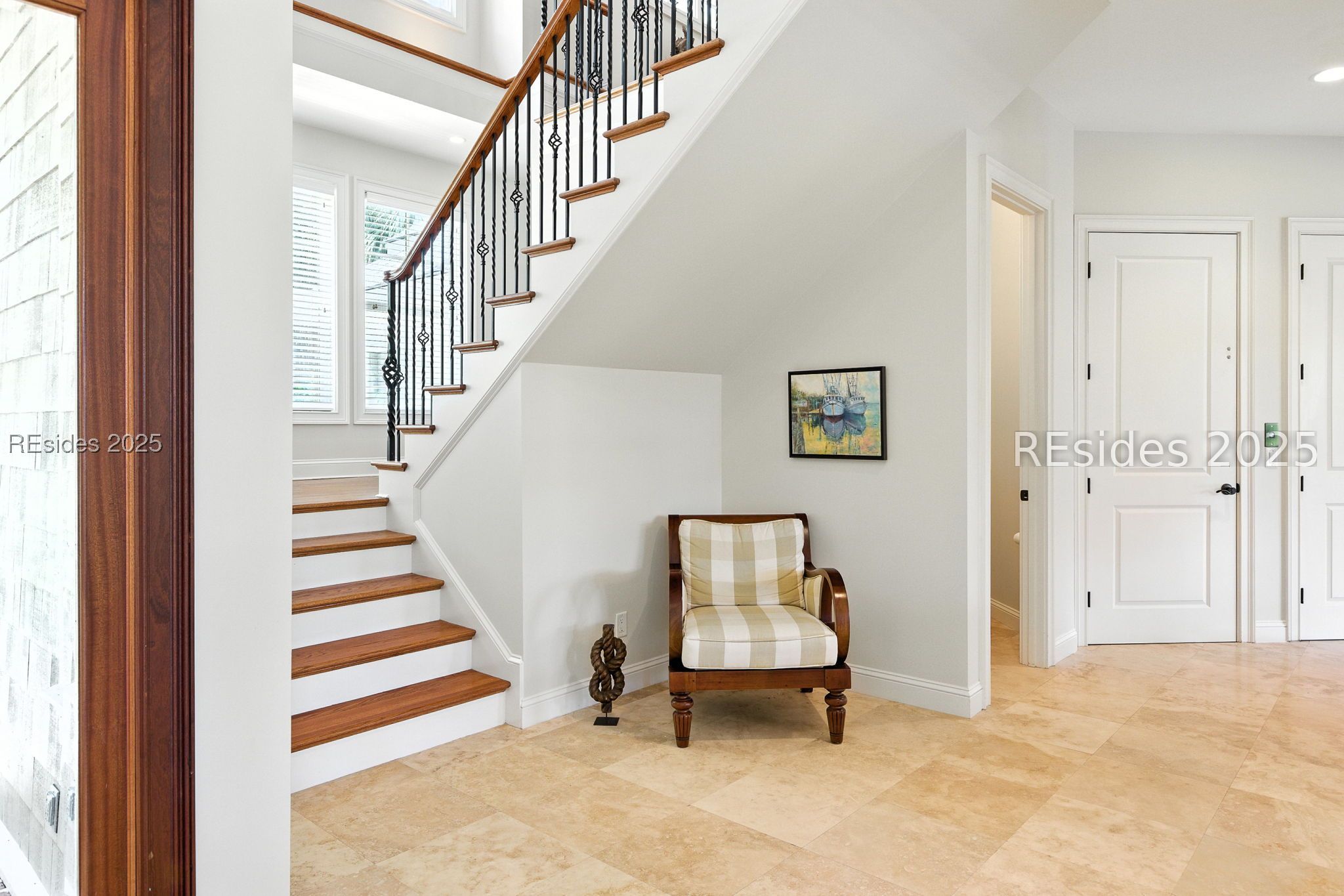 3 Gull Point Road