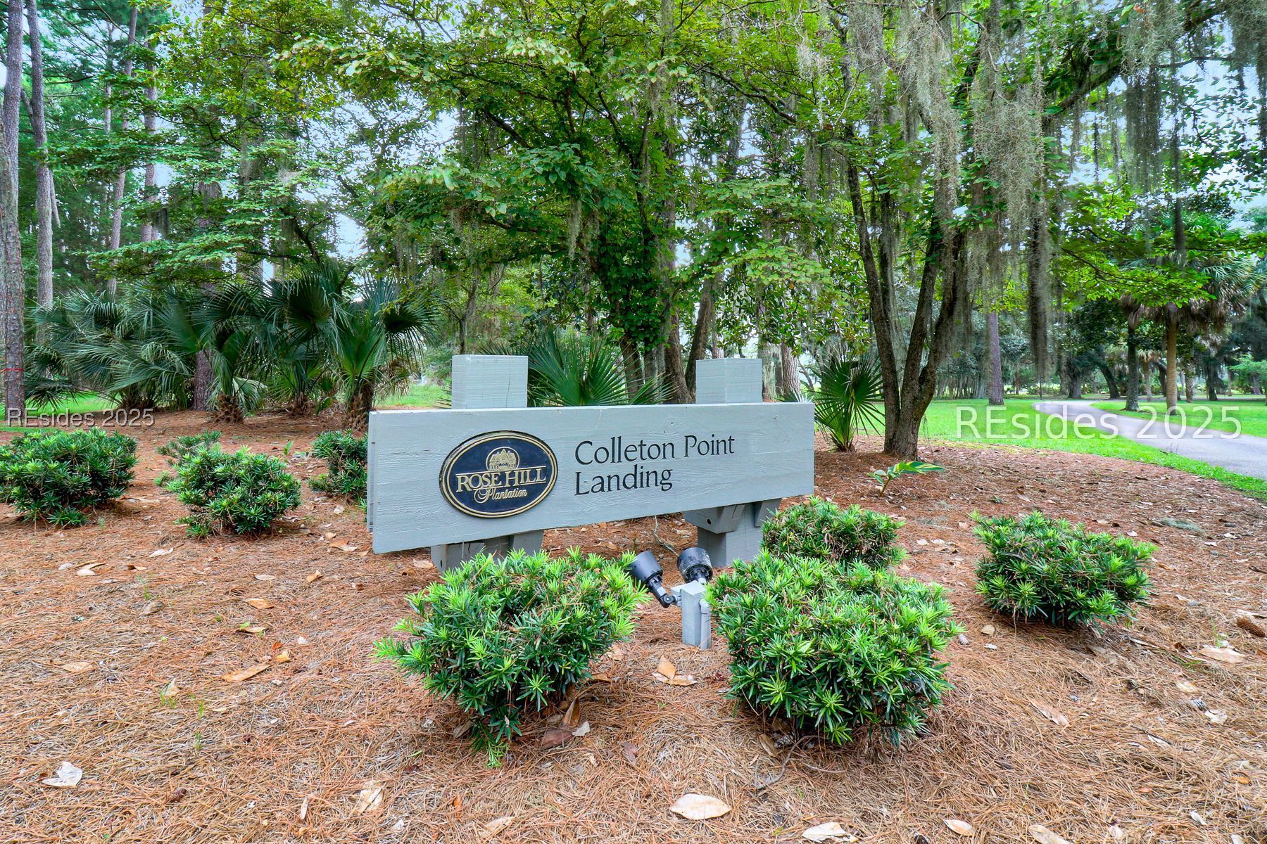 4 Fox Meadow Drive
