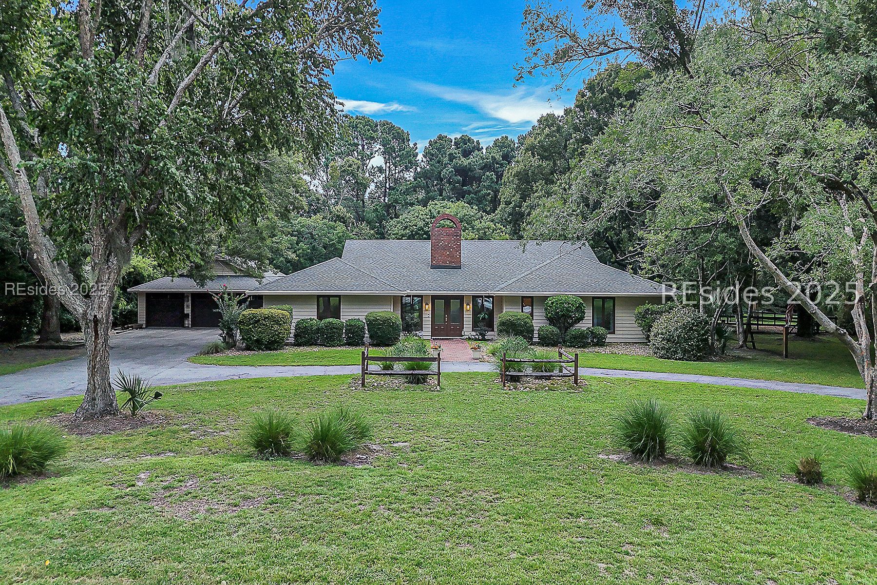4 Fox Meadow Drive