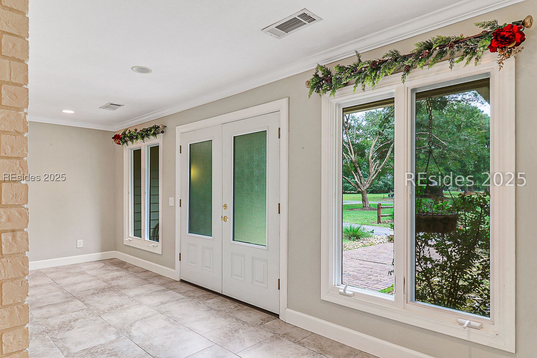 4 Fox Meadow Drive