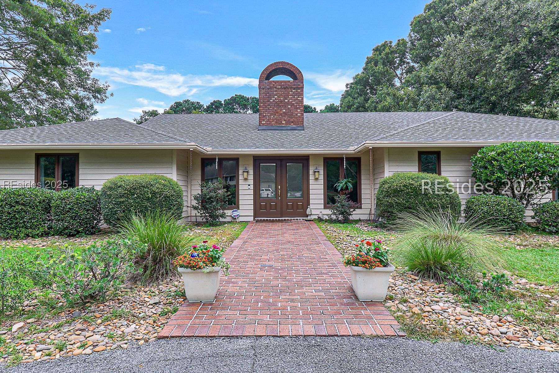4 Fox Meadow Drive
