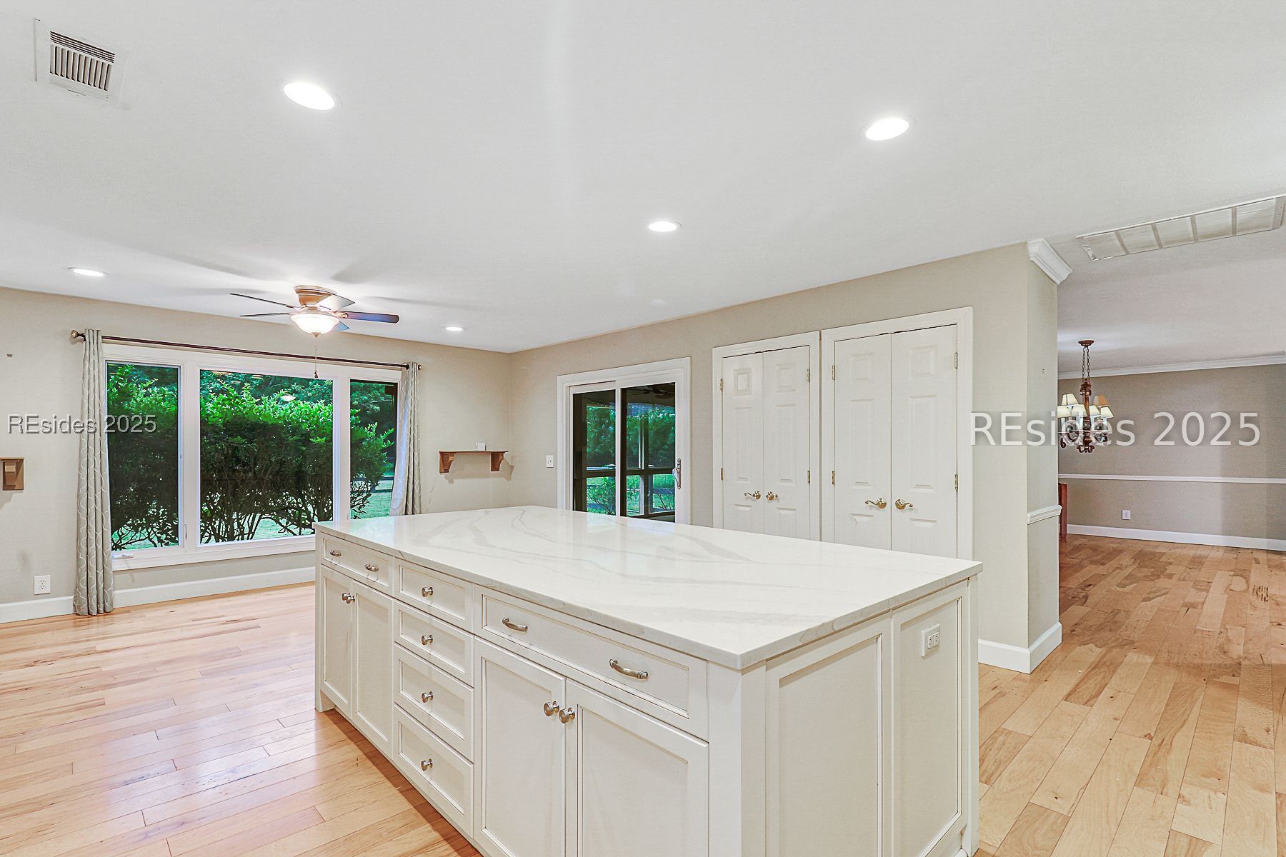 4 Fox Meadow Drive