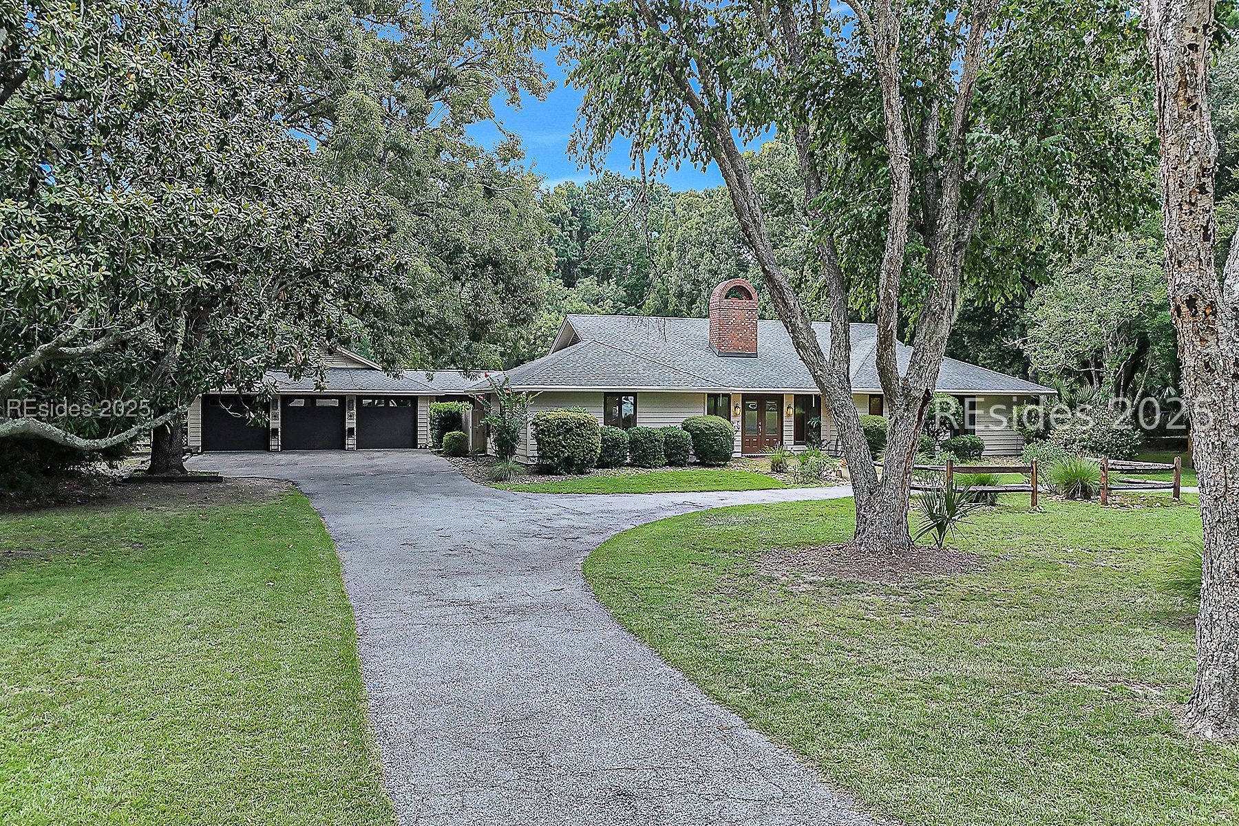 4 Fox Meadow Drive