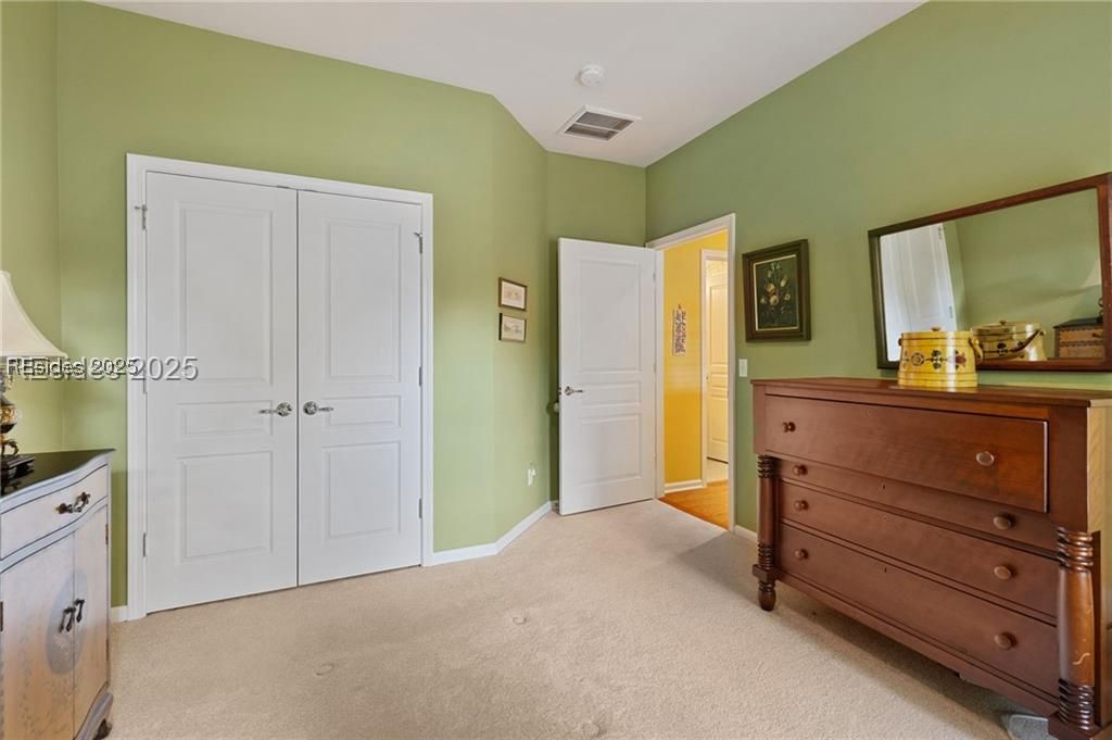 9 Knotweed Court