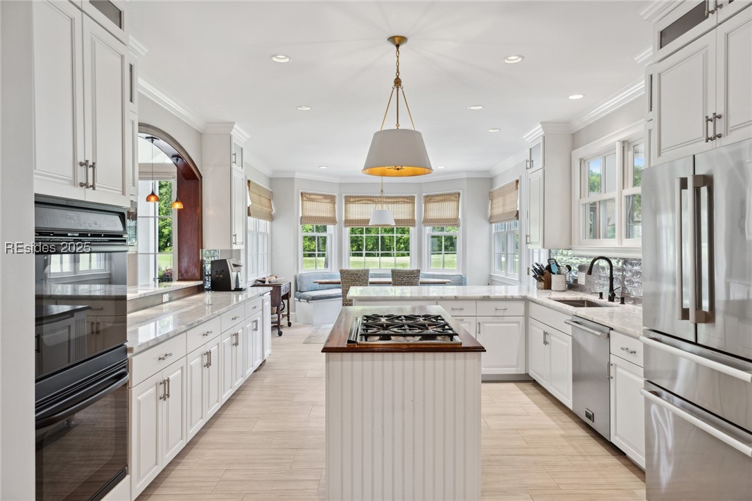 71 Lexington Dr