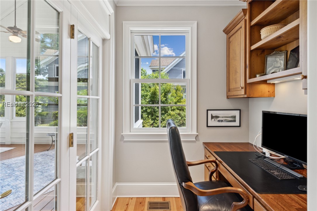 71 Lexington Dr