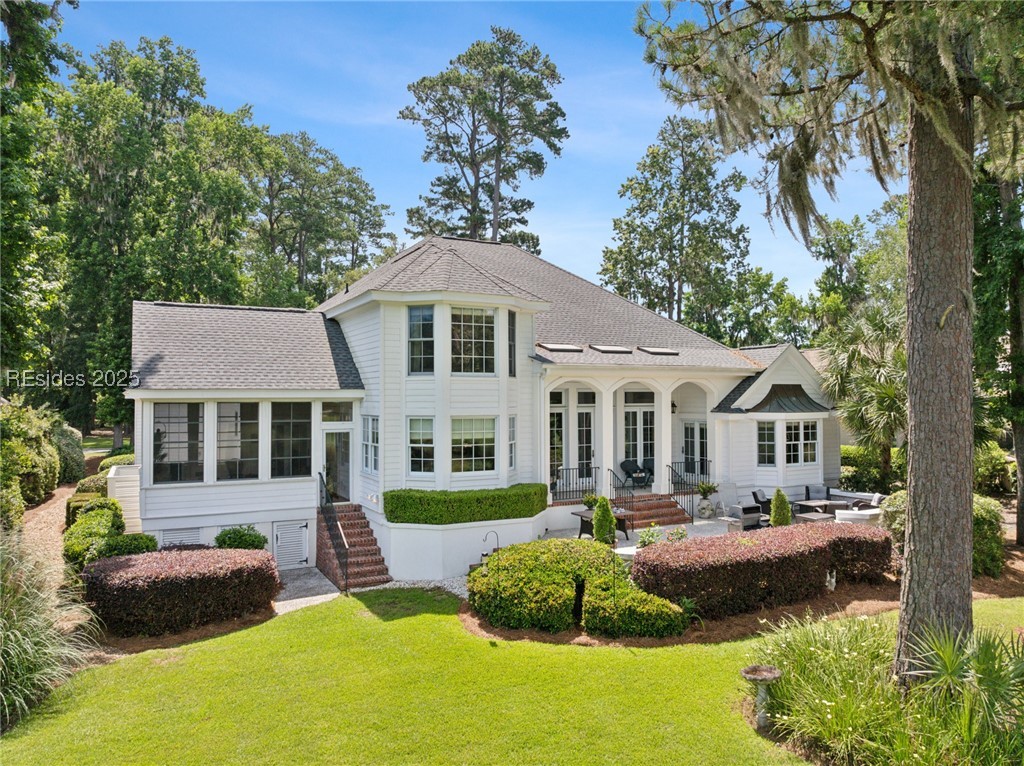 71 Lexington Dr