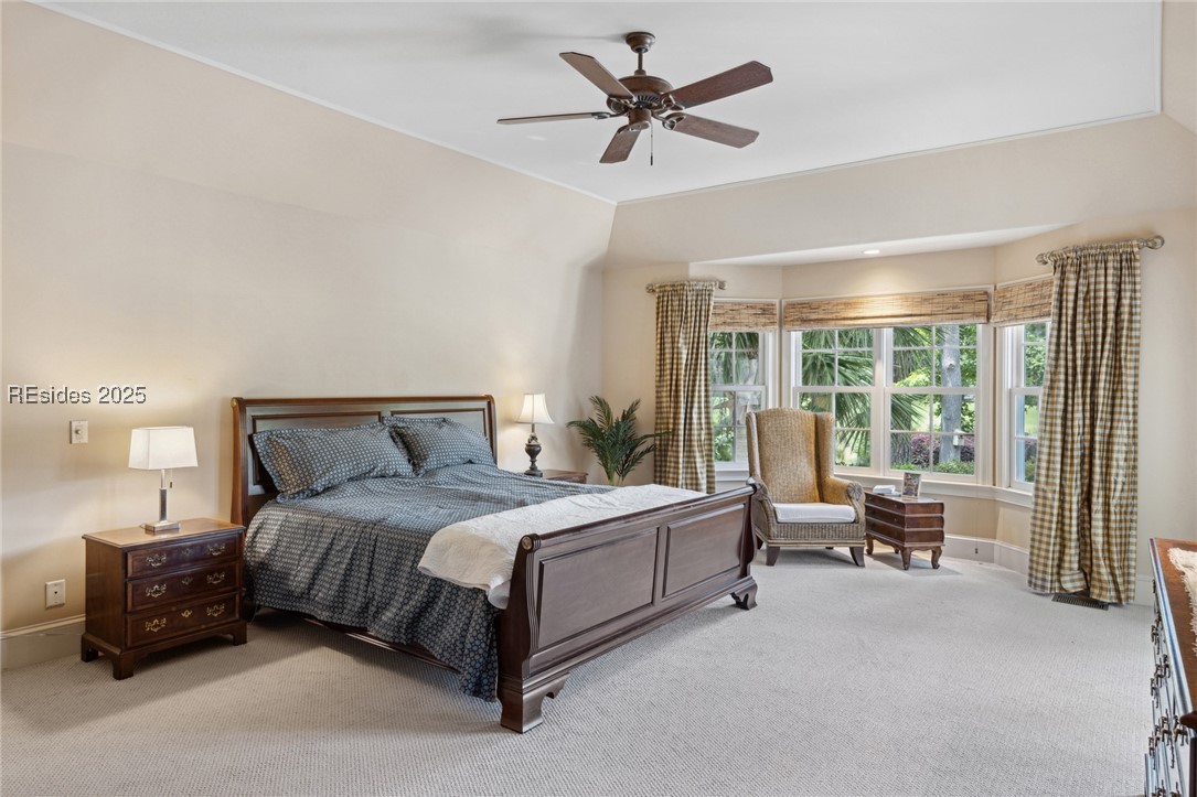 71 Lexington Dr