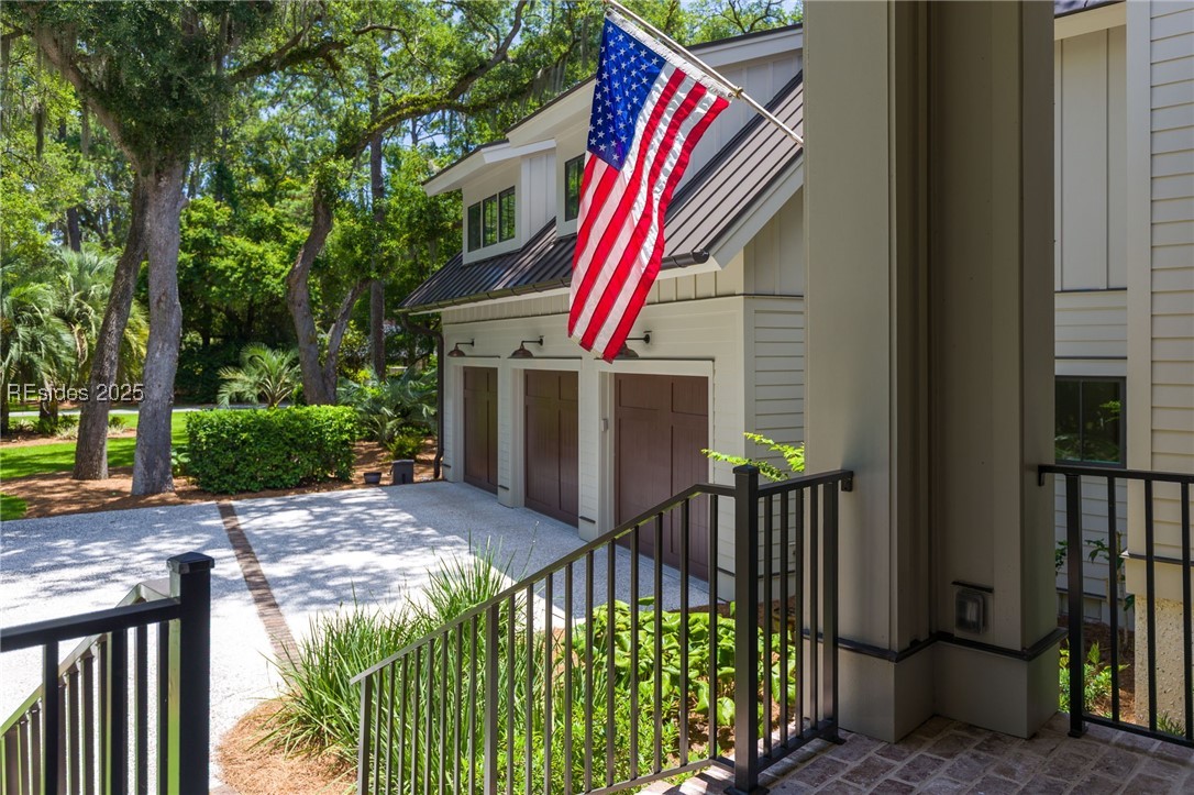 5 Twin Pines Road