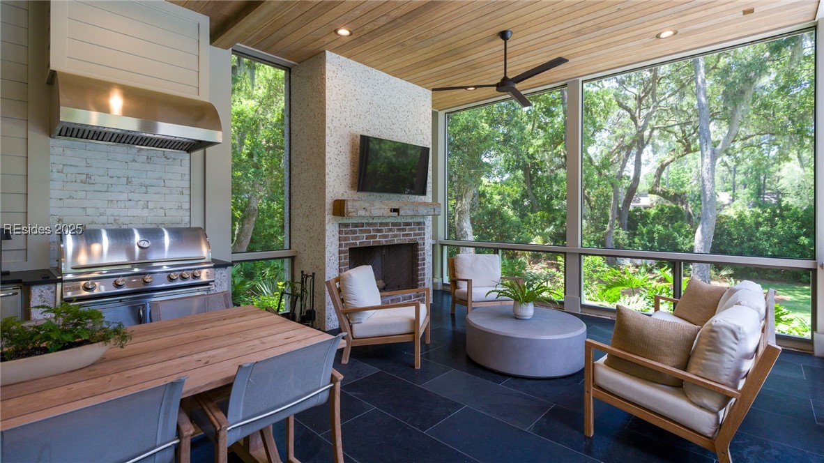 5 Twin Pines Road