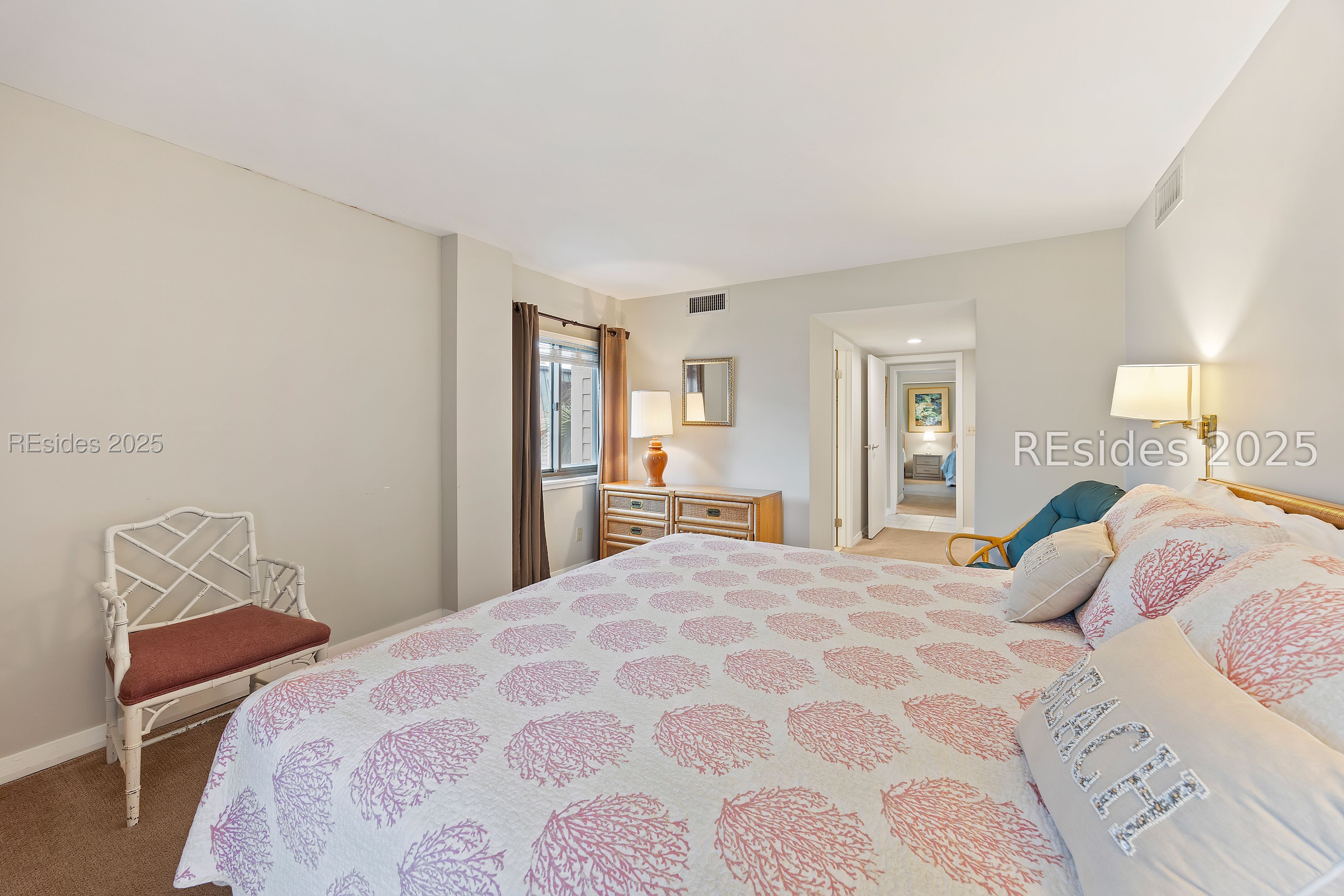 11 S Forest Beach Drive Unit: 323