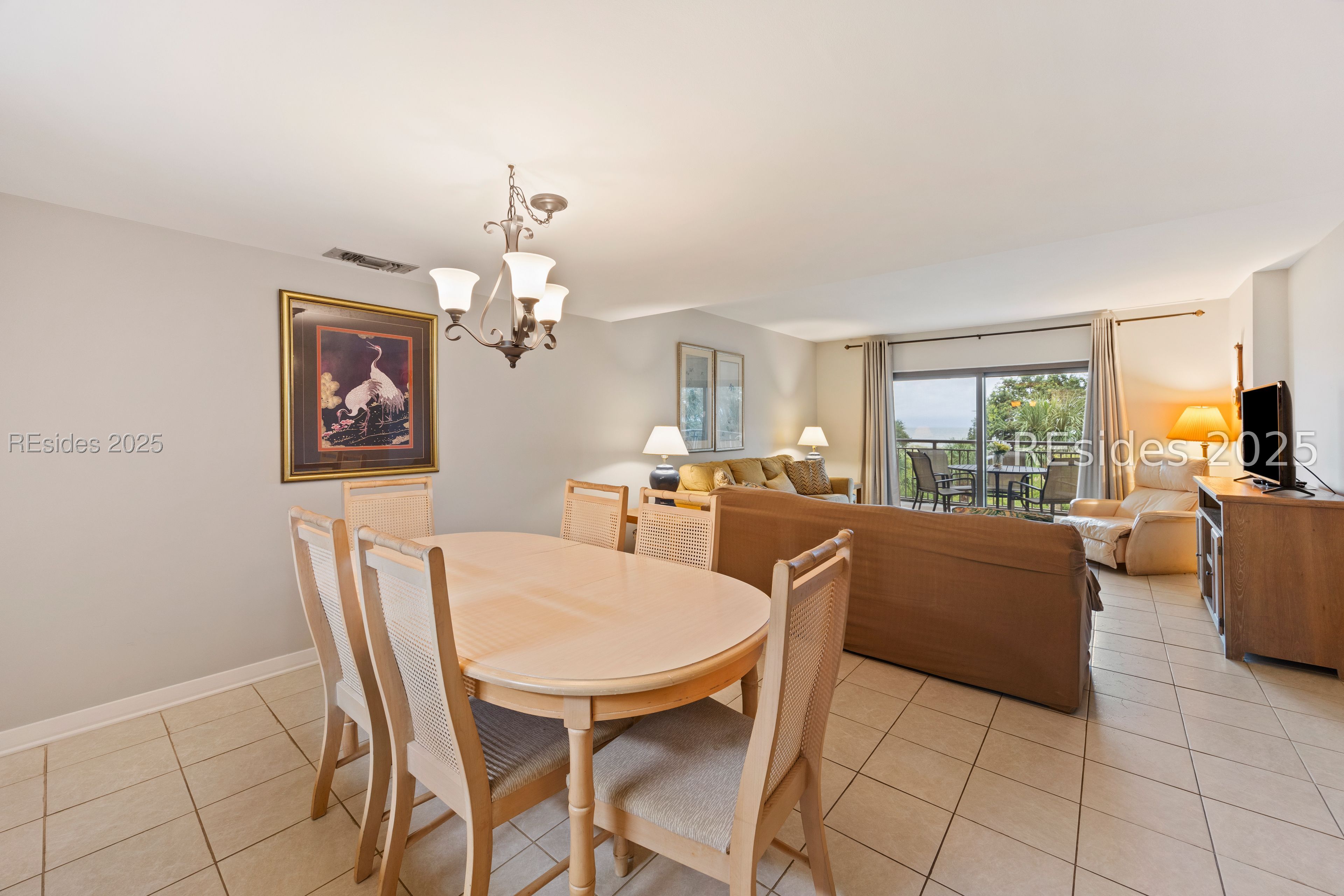 11 S Forest Beach Drive Unit: 323