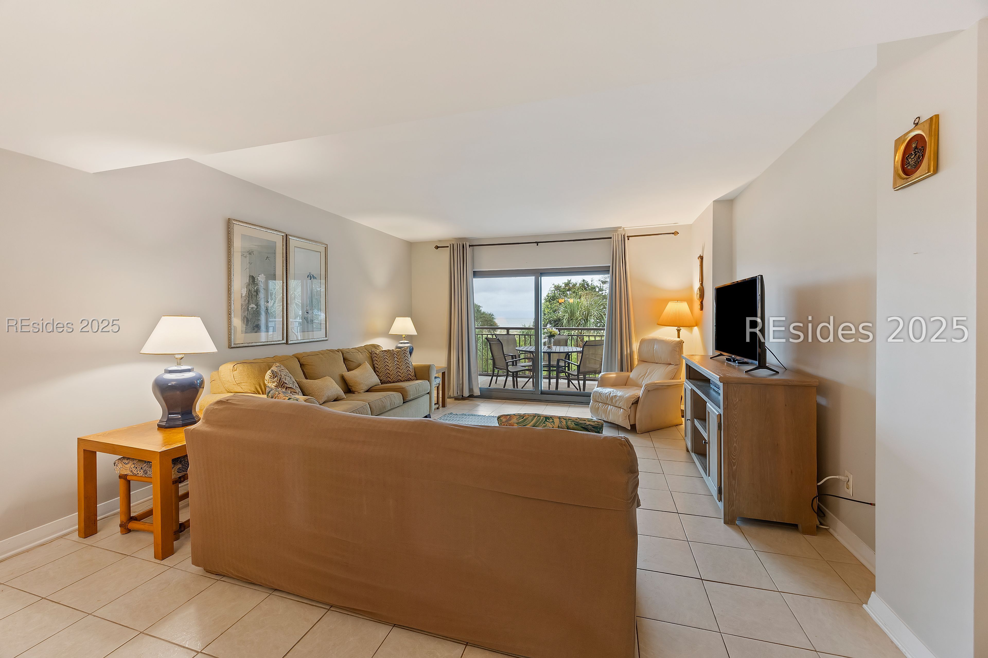 11 S Forest Beach Drive Unit: 323