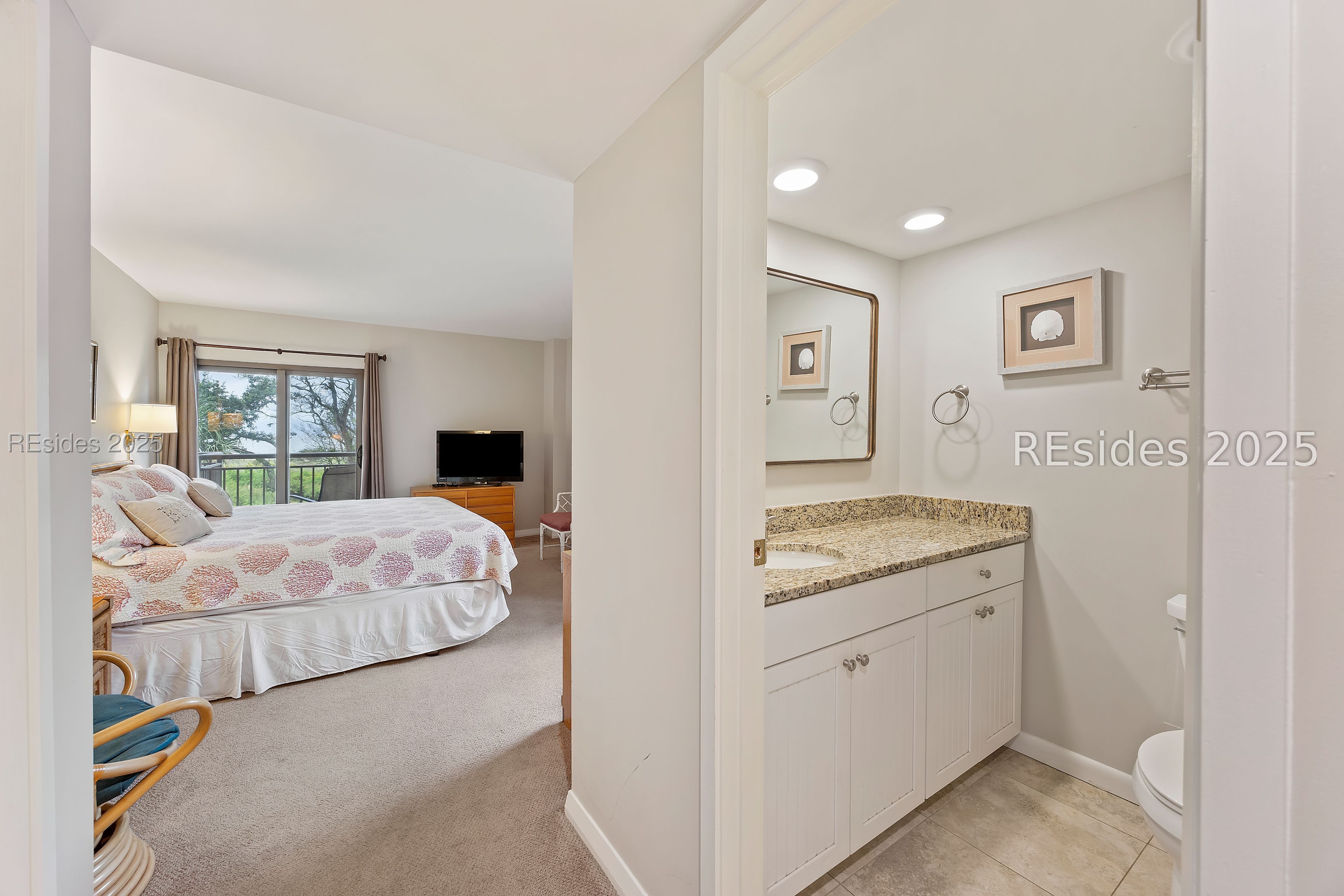 11 S Forest Beach Drive Unit: 323