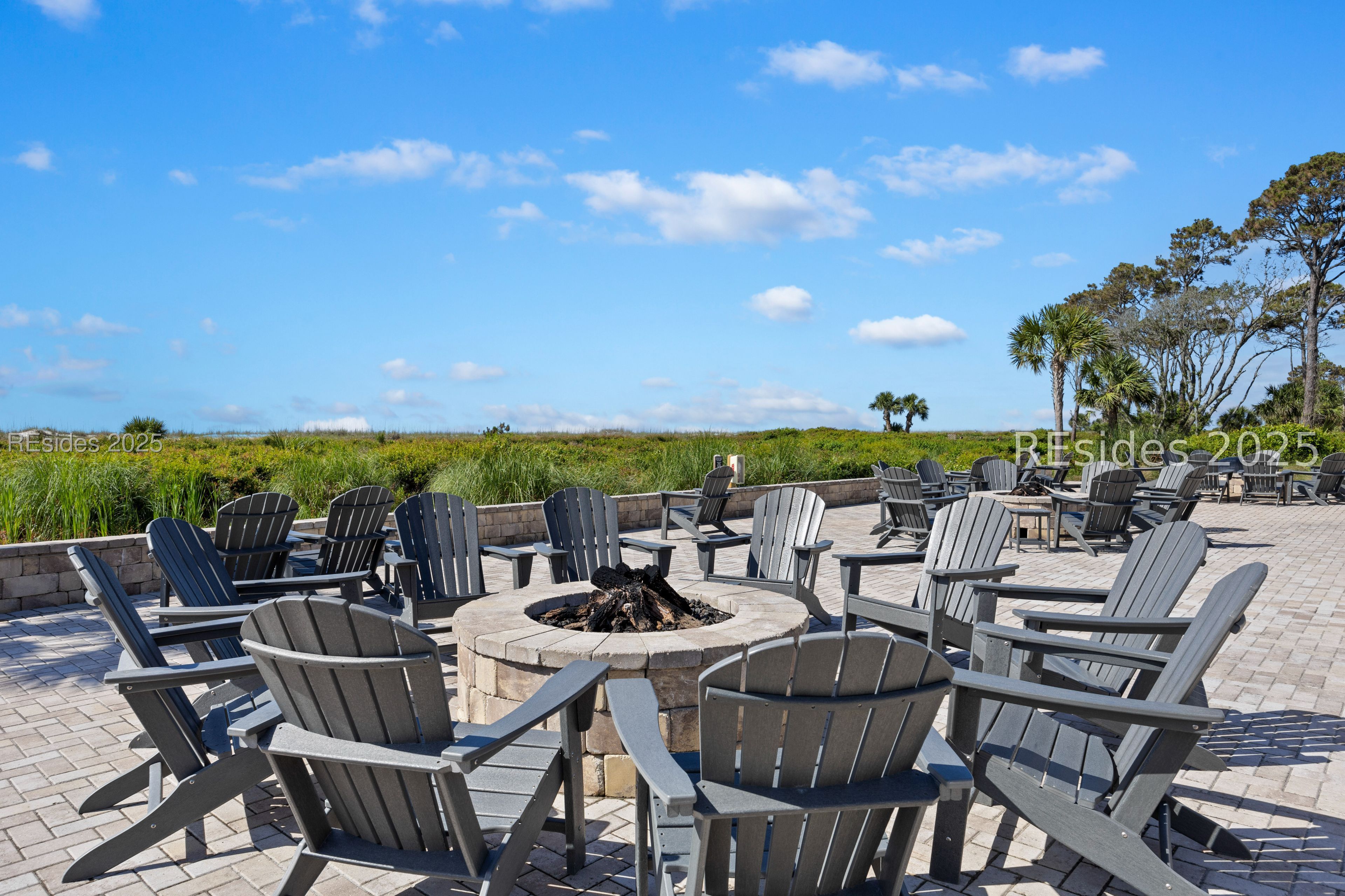 11 S Forest Beach Drive Unit: 323