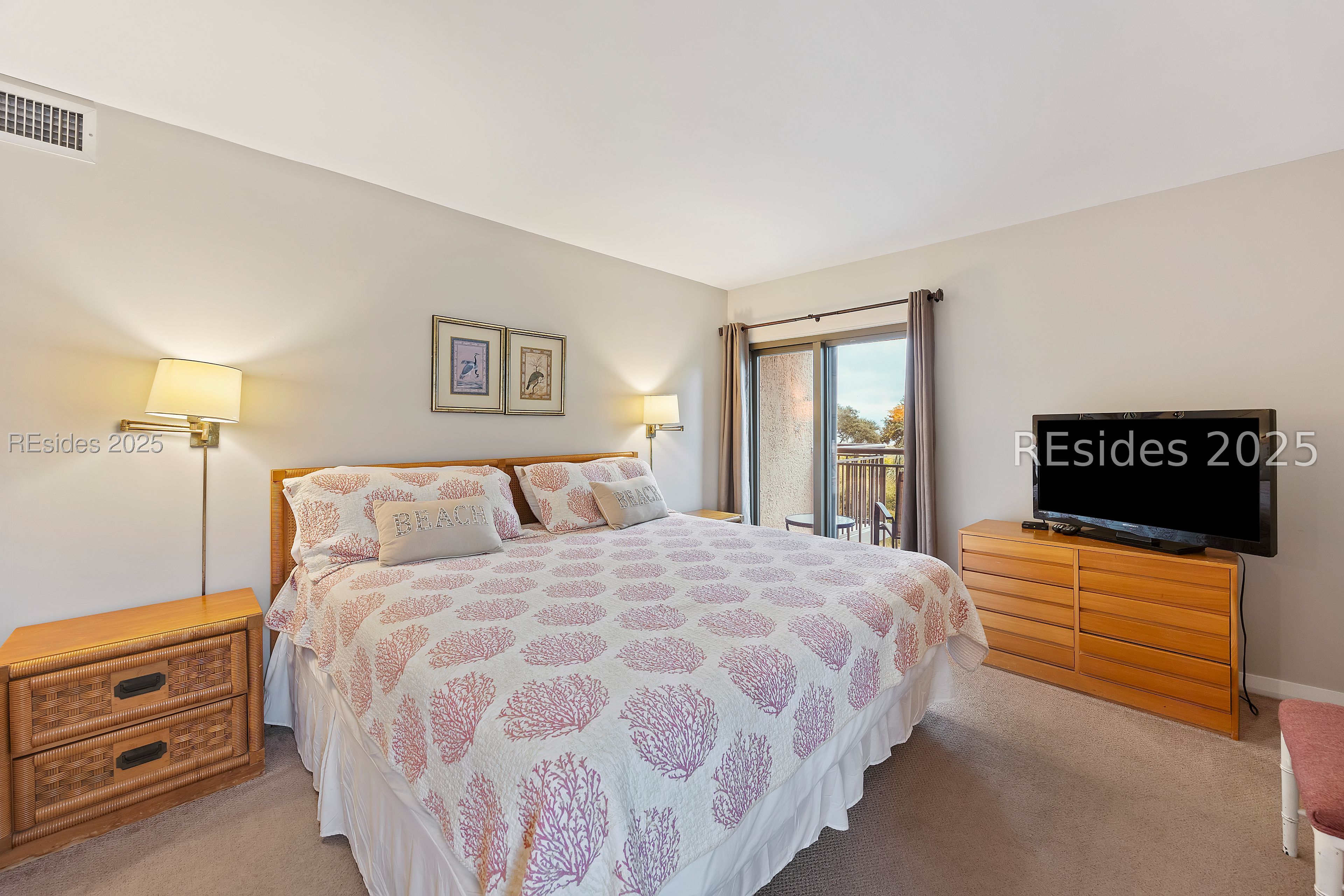 11 S Forest Beach Drive Unit: 323