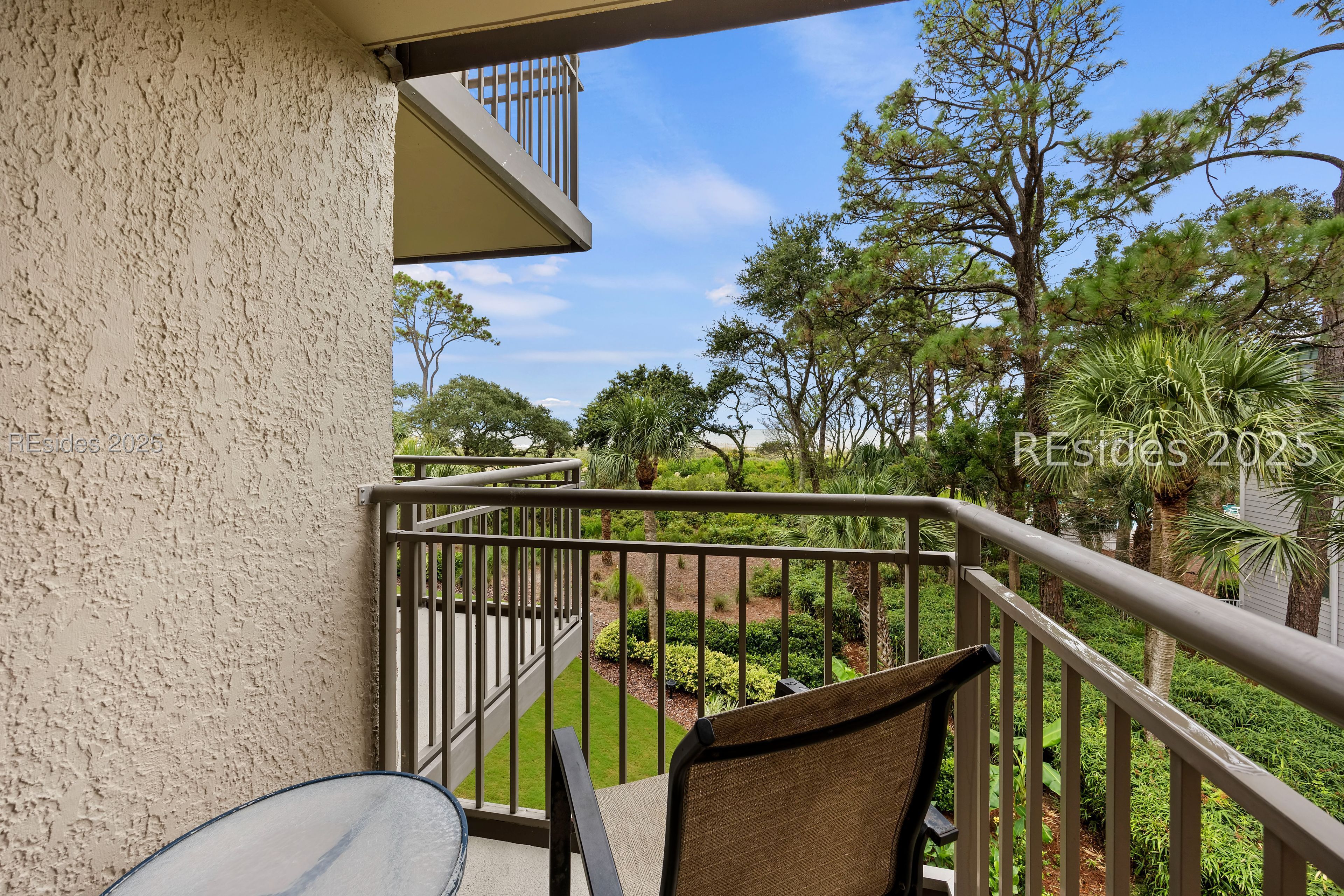 11 S Forest Beach Drive Unit: 323