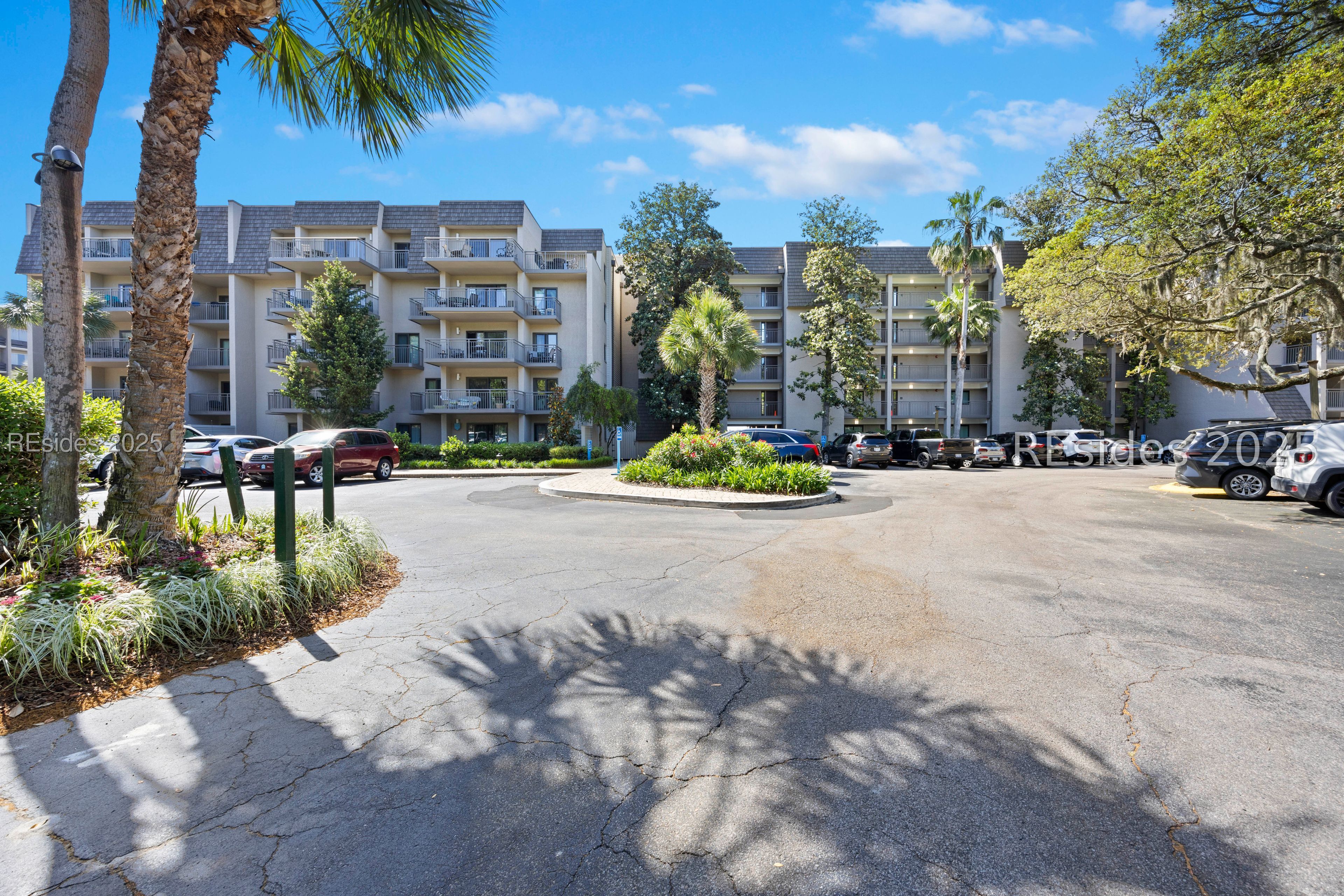 11 S Forest Beach Drive Unit: 323