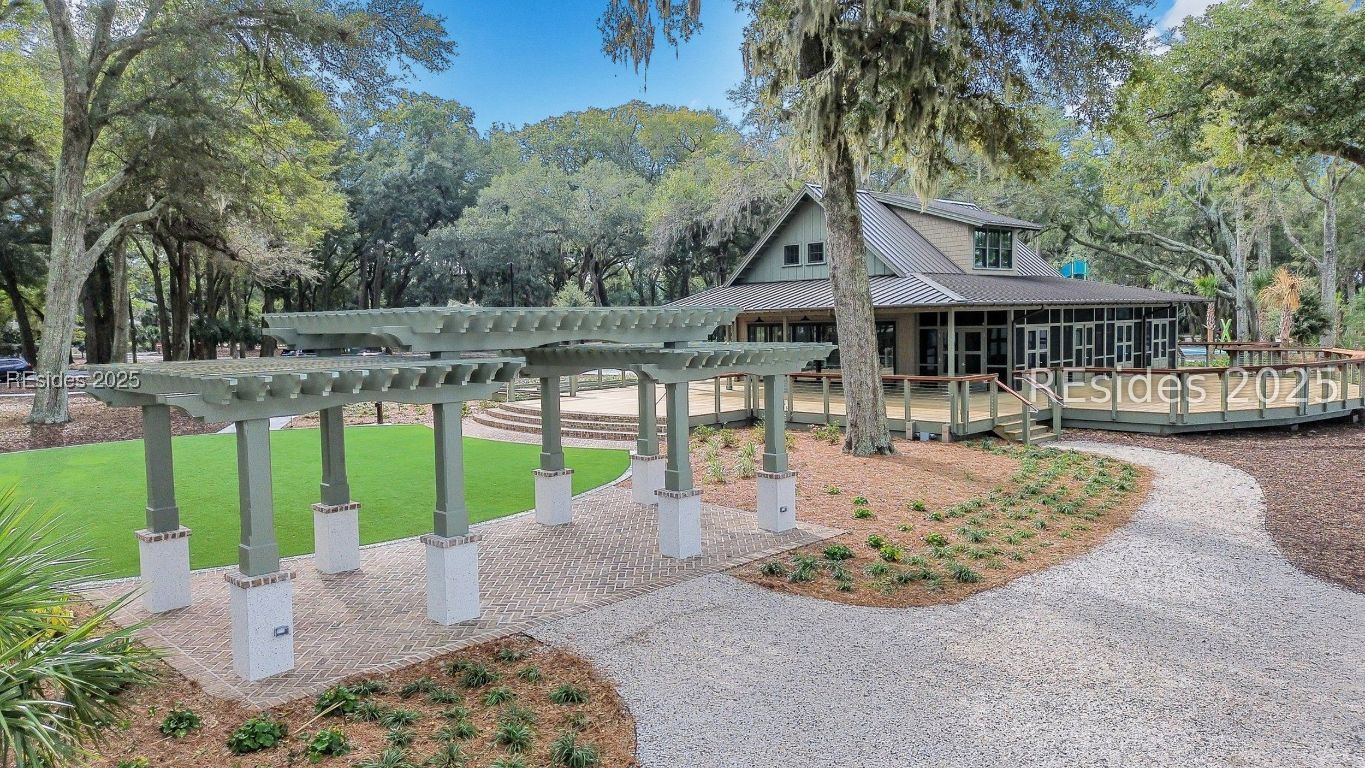 7 Eagle Claw Lane