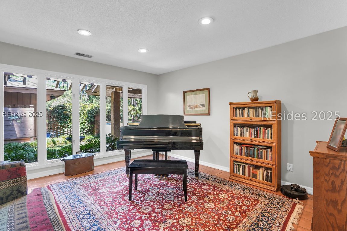 7 Eagle Claw Lane
