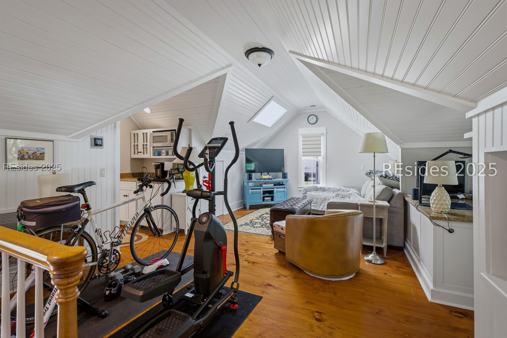 664 Colonial Drive
