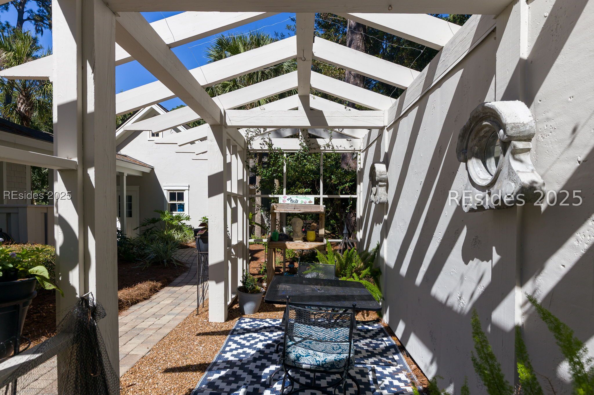 664 Colonial Drive