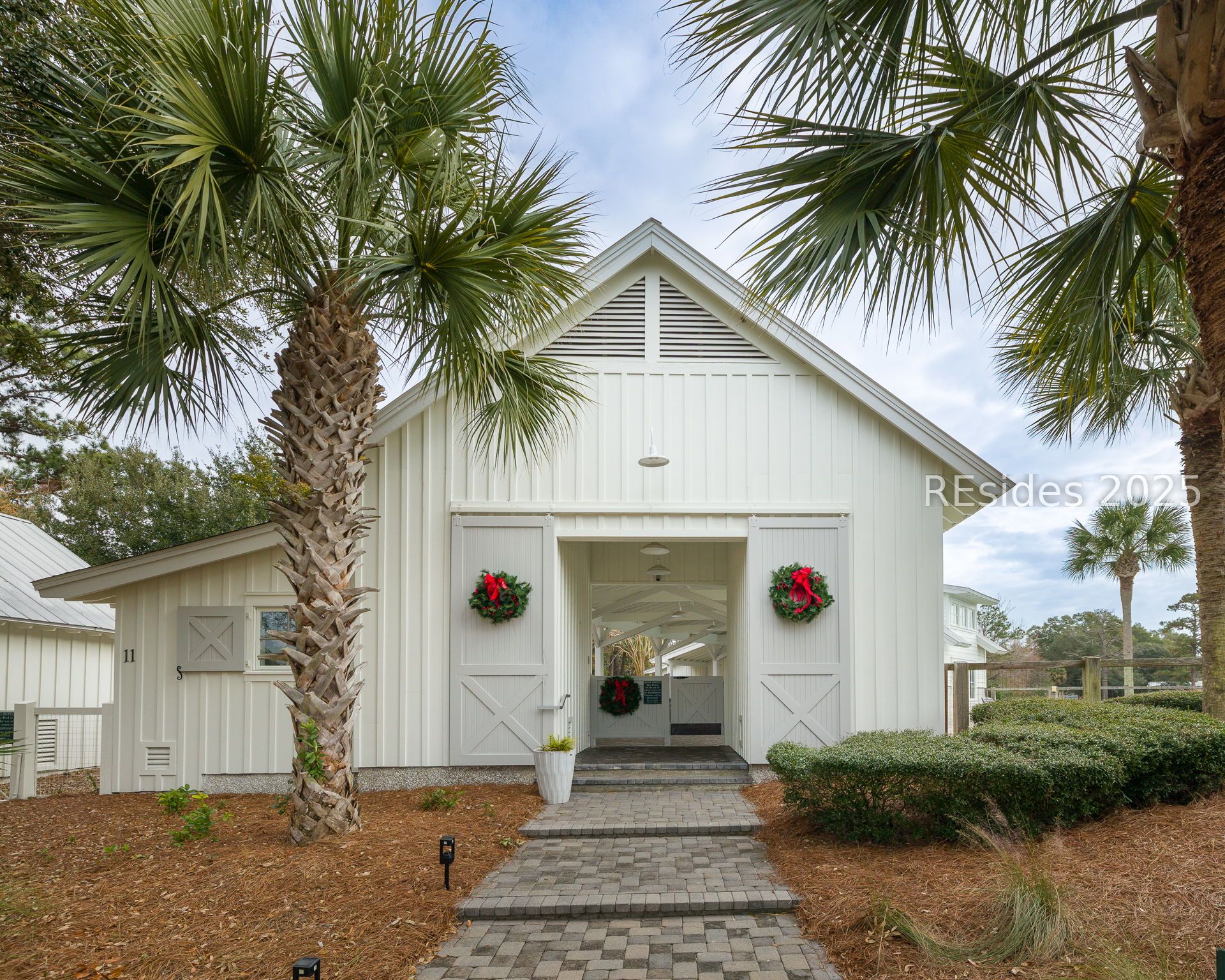 18 Paddocks Boulevard