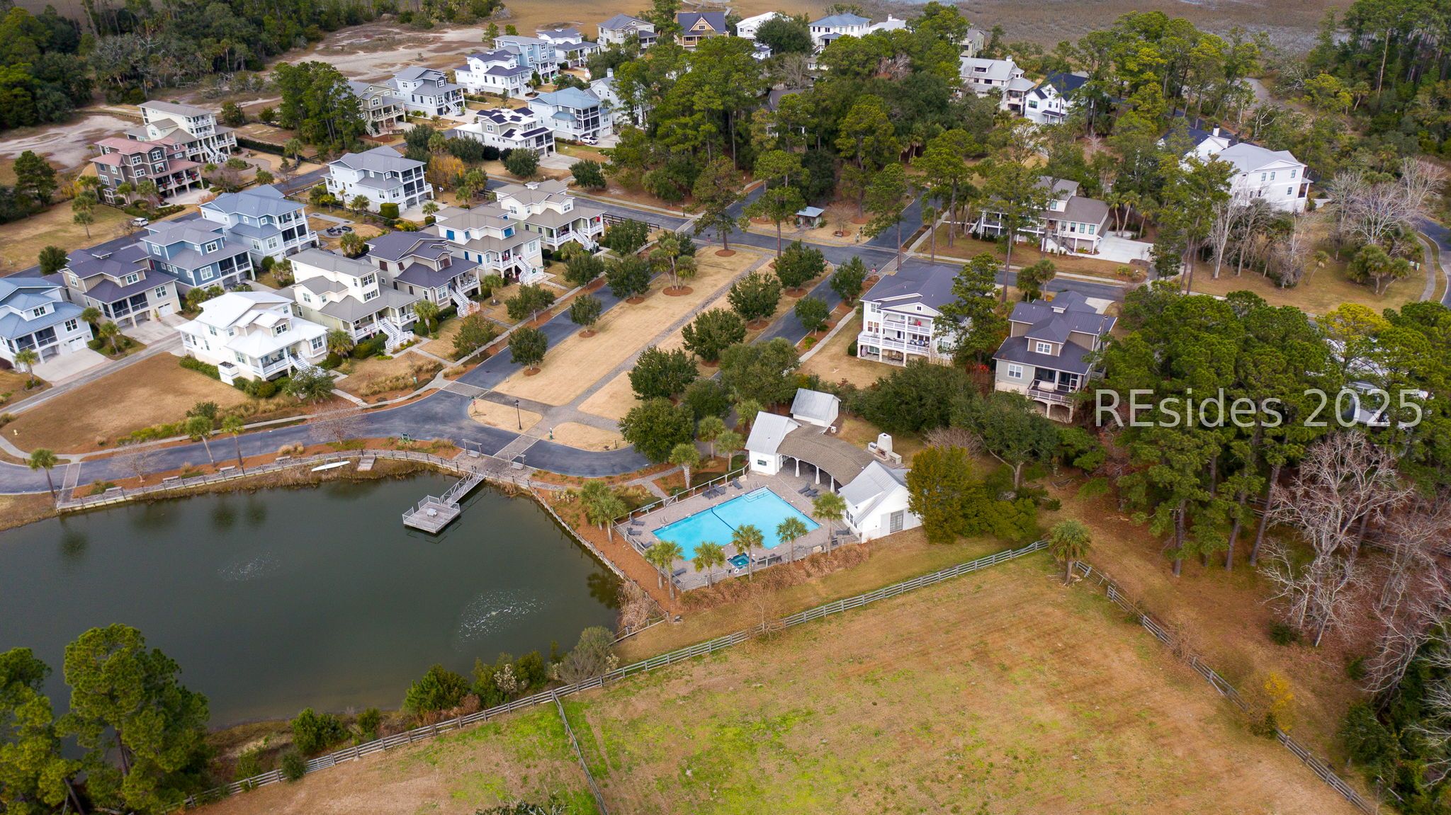 18 Paddocks Boulevard