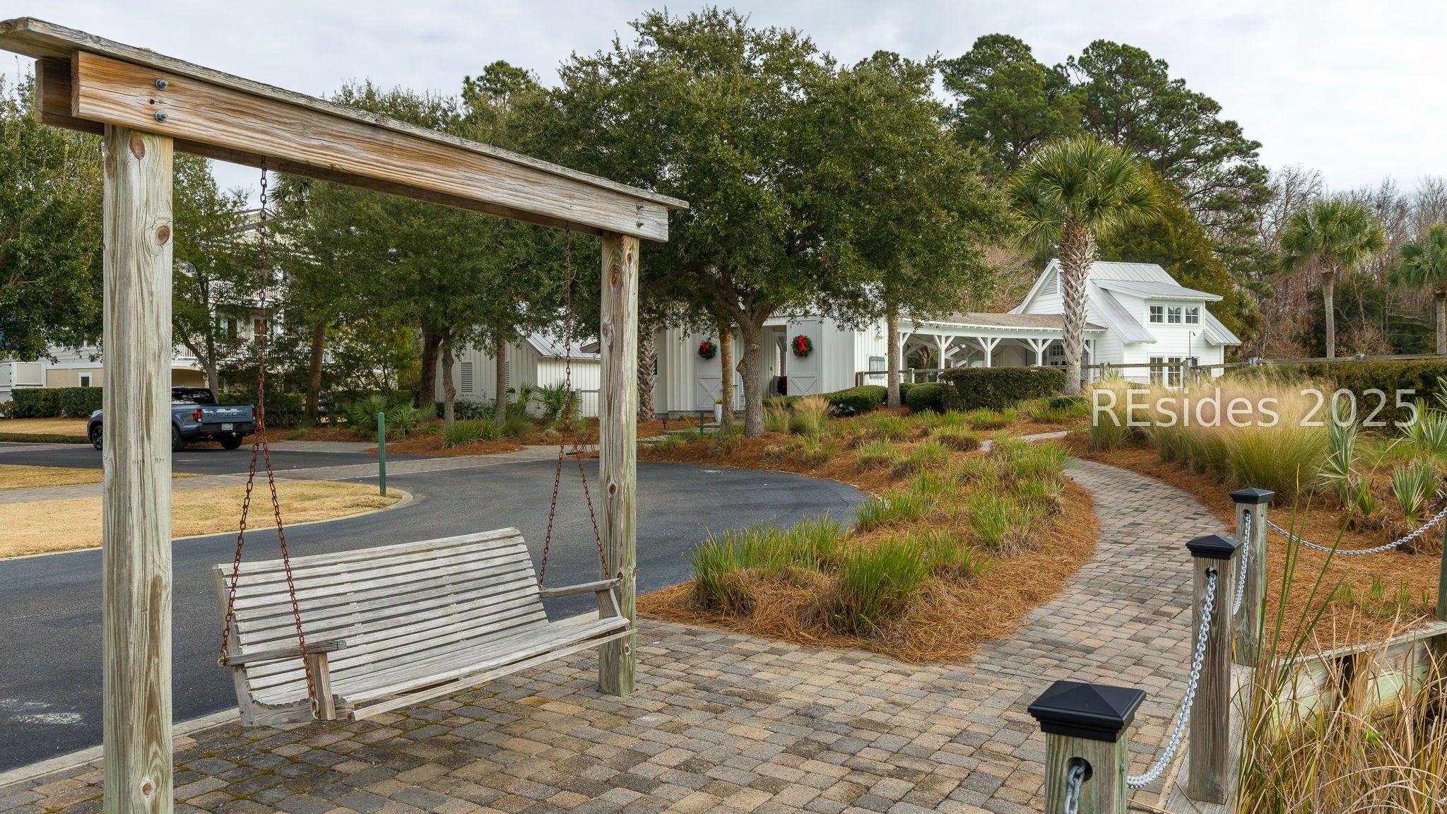 18 Paddocks Boulevard