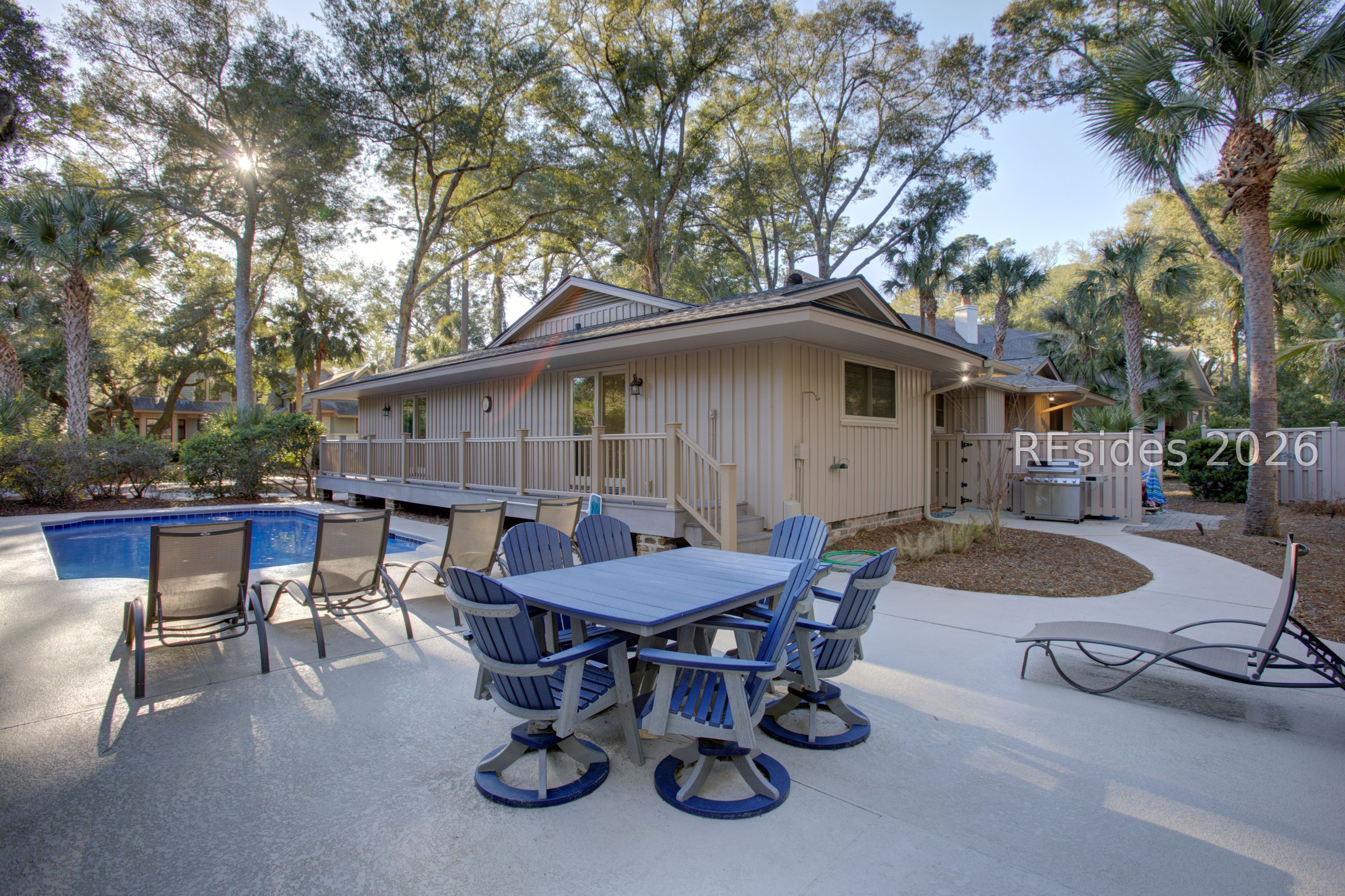 16 Baynard Cove Road