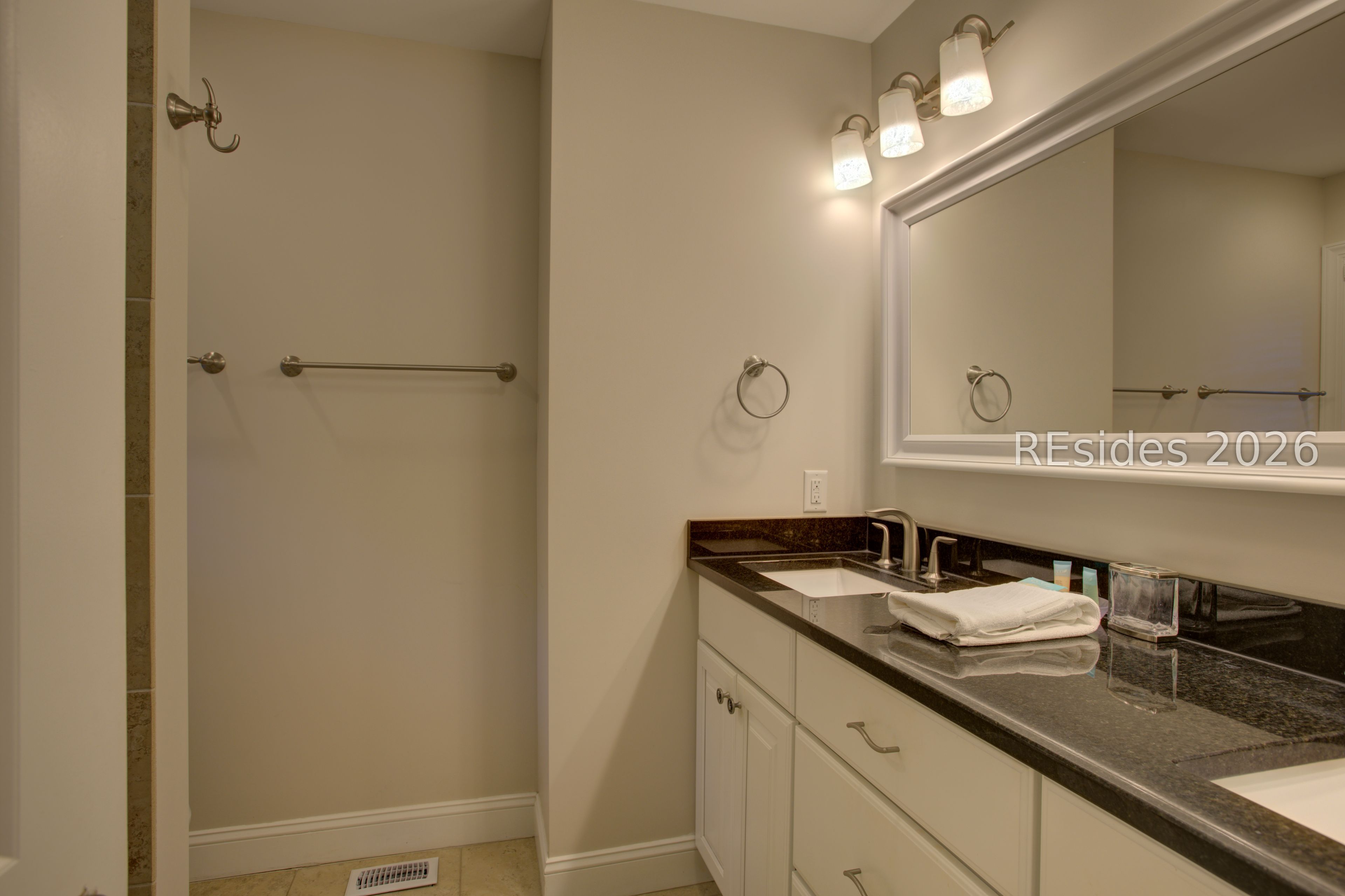 16 Baynard Cove Road