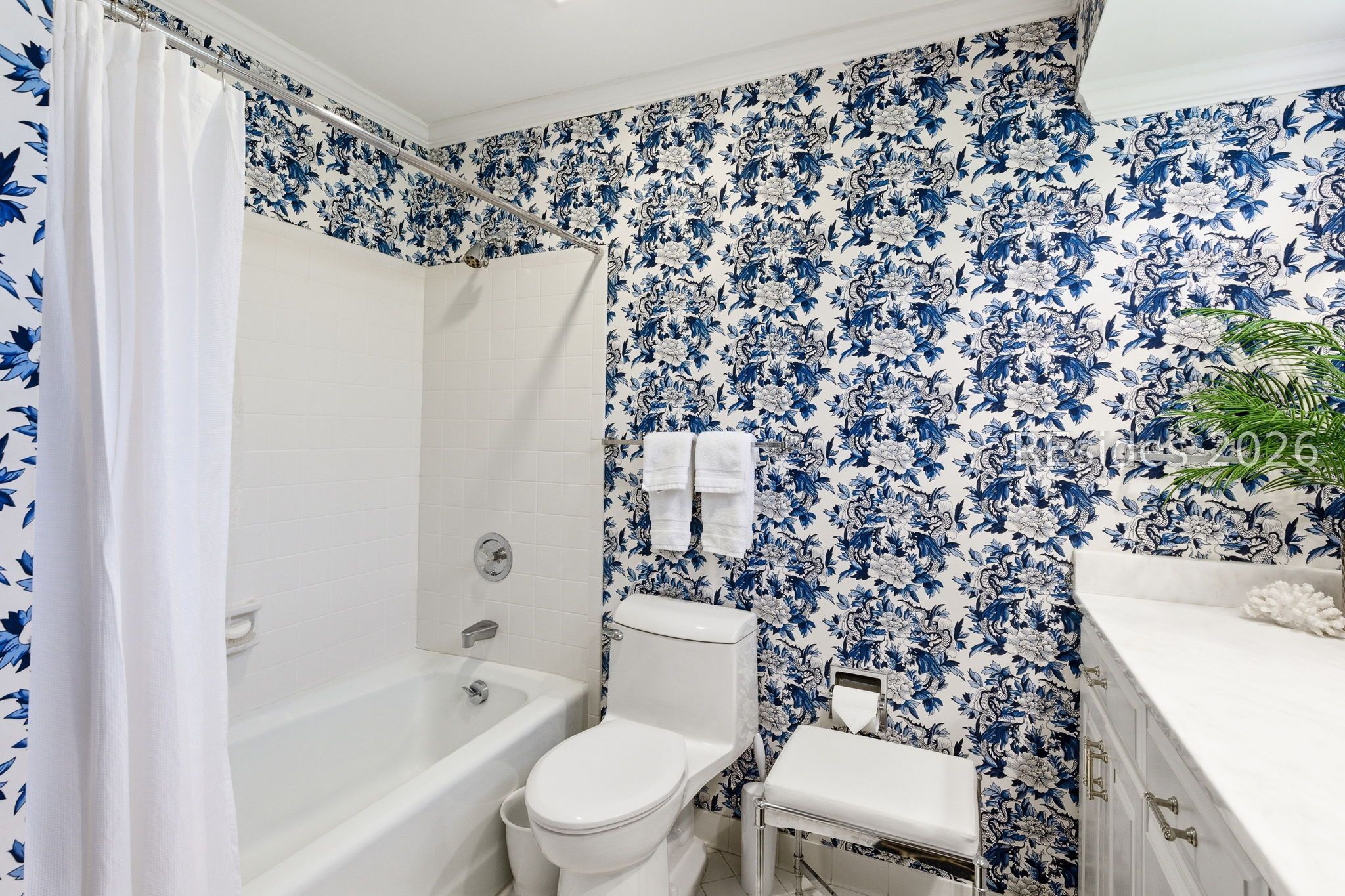 48 Club Course Drive