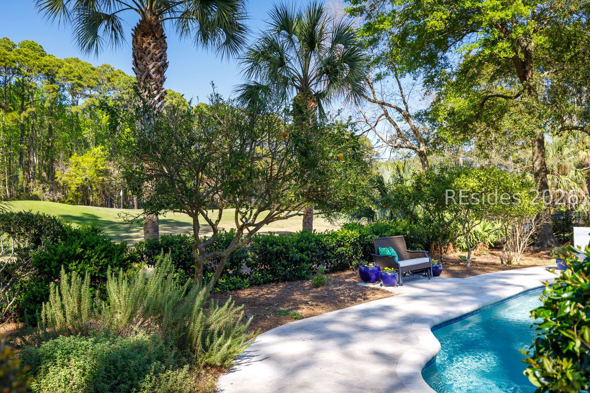 48 Club Course Drive