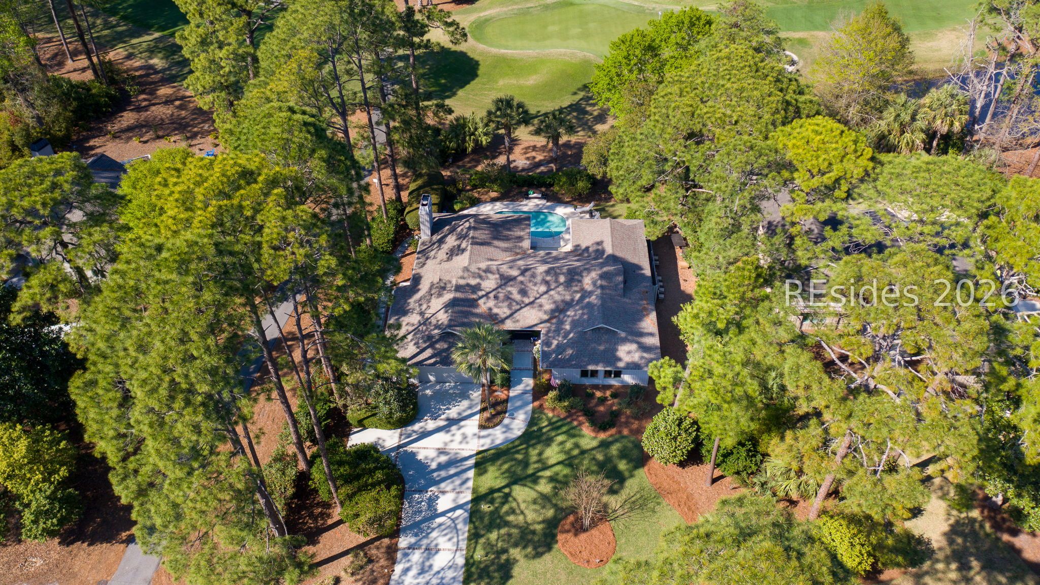 48 Club Course Drive