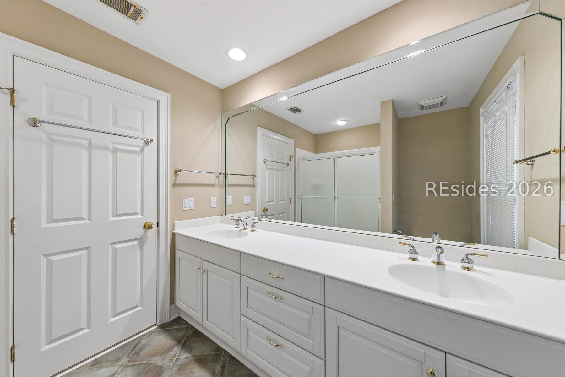 11 Retreat Drive