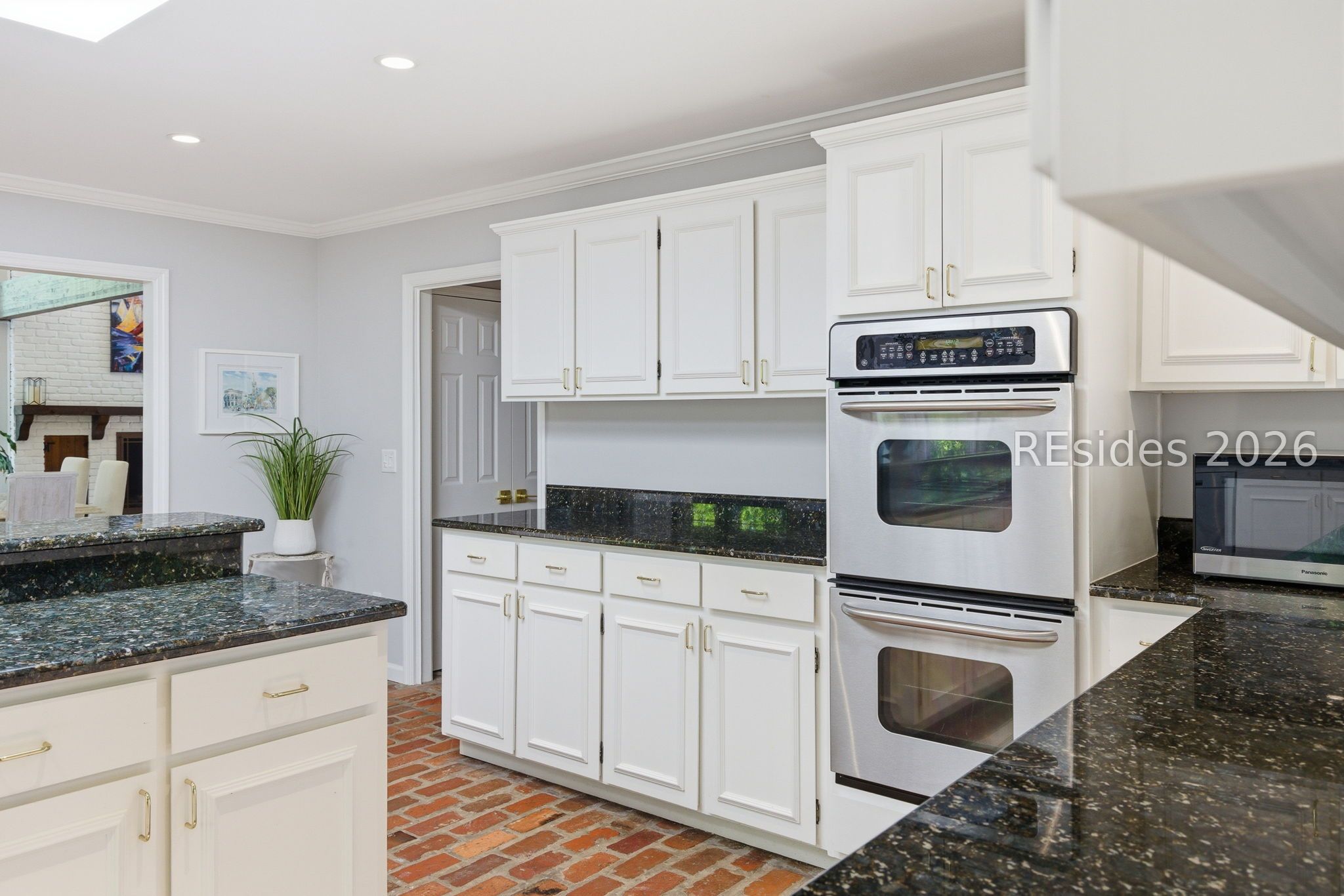 49 Hickory Forest Drive