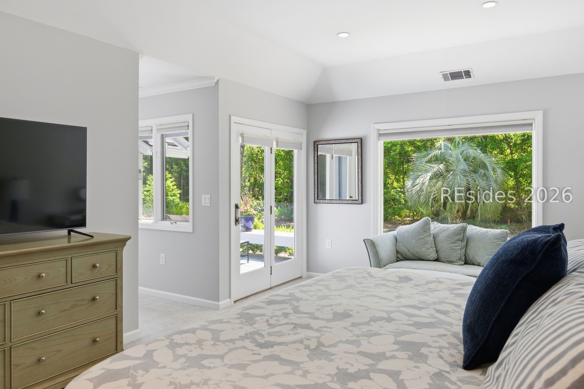 49 Hickory Forest Drive