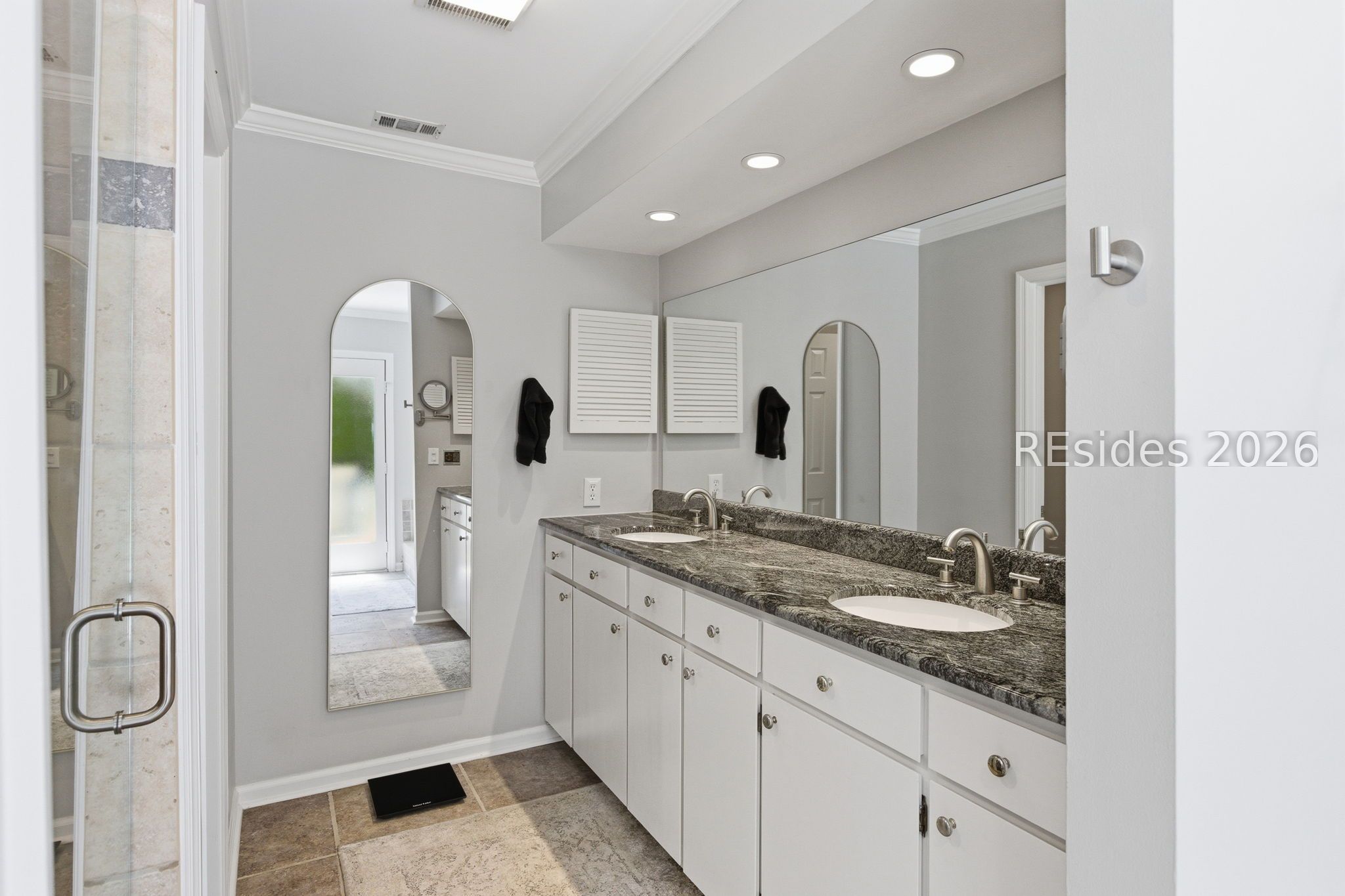 49 Hickory Forest Drive
