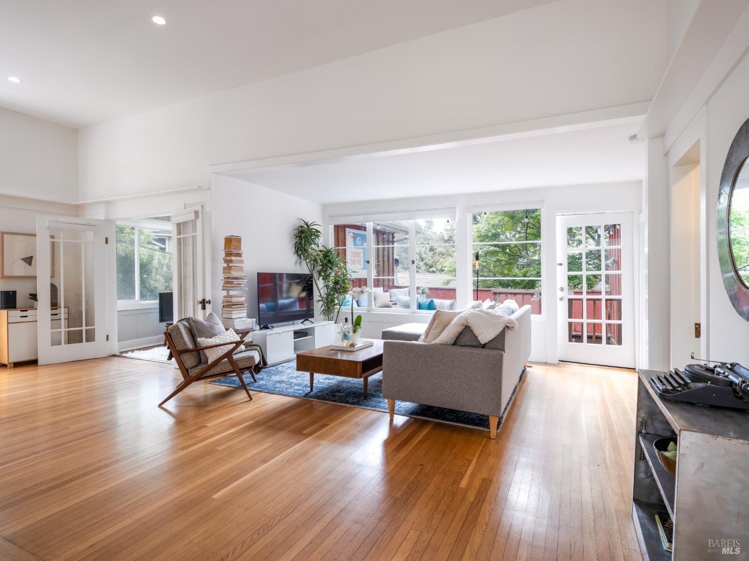 19 Lower Alcatraz Pl