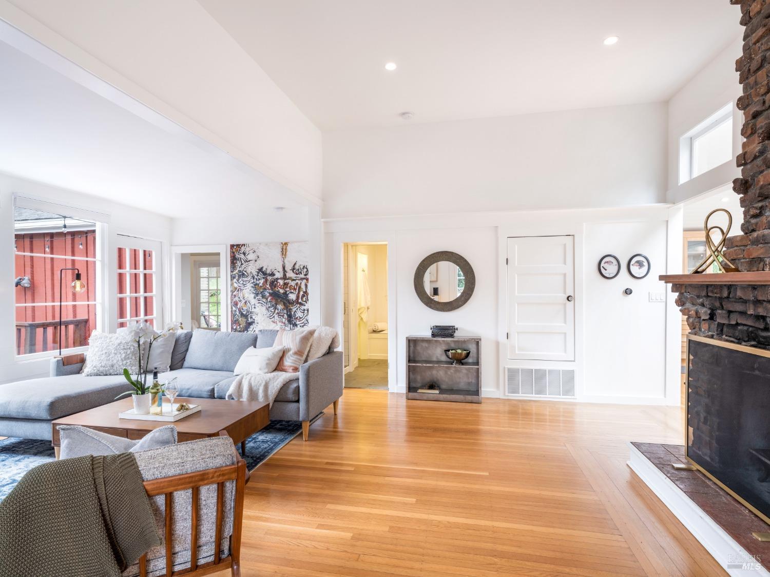 19 Lower Alcatraz Pl