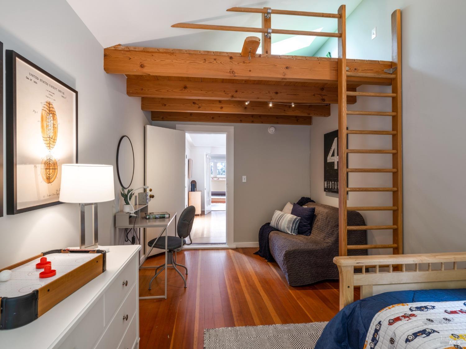 19 Lower Alcatraz Pl