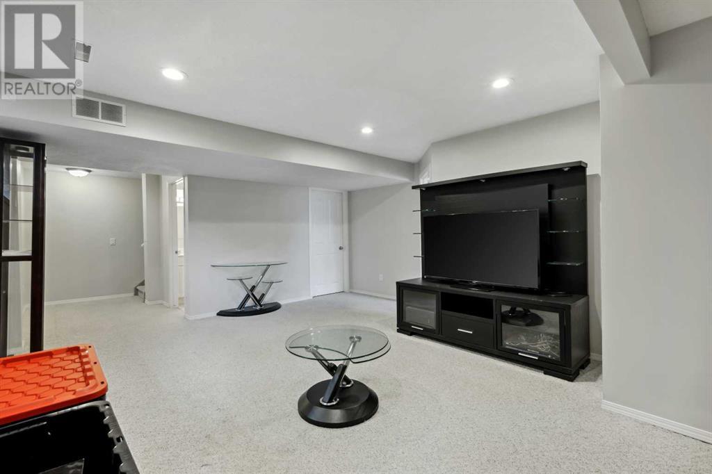 28 Cranfield Place SE