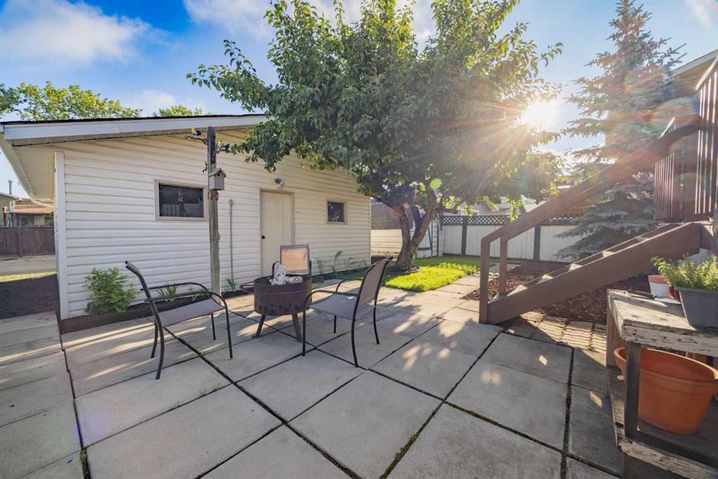 40 Aspen Crescent SE