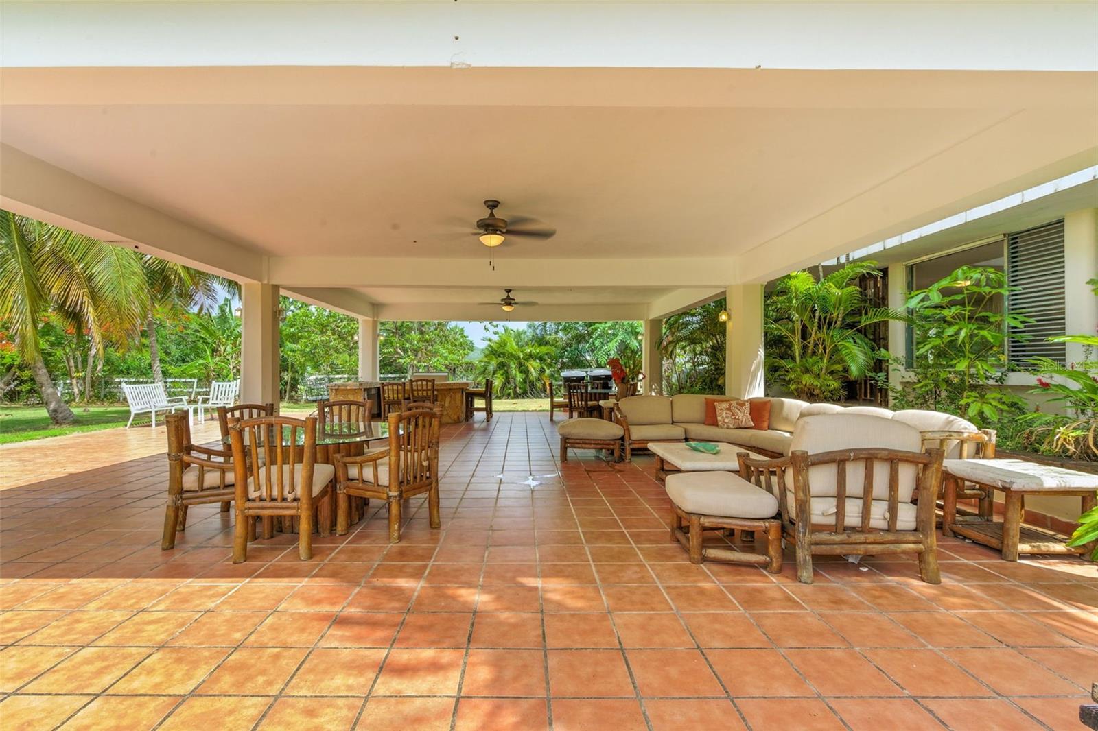 6 HACIENDA MARGARITA